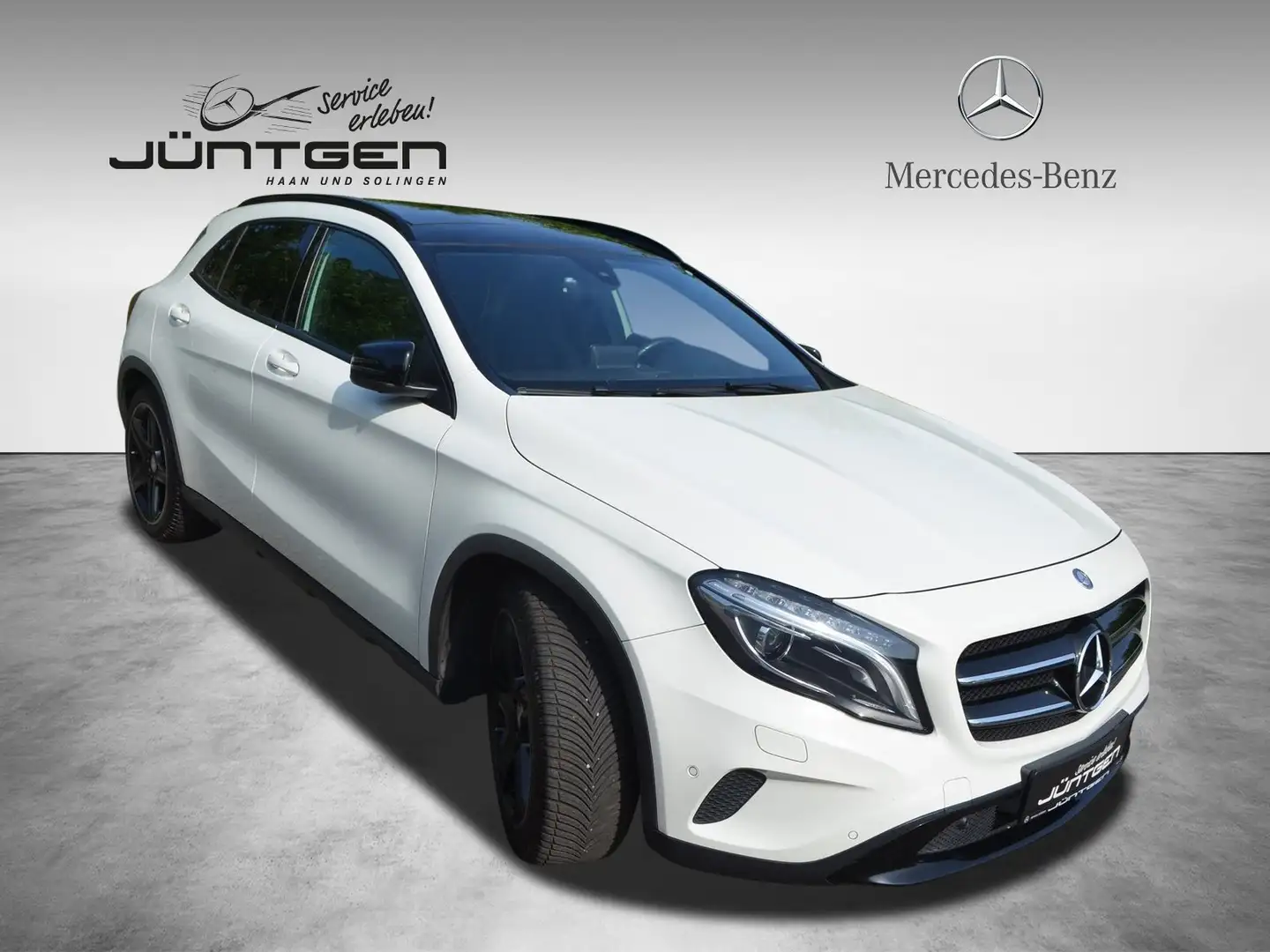 Mercedes-Benz GLA 220 d SCORE NIGHT PANO AHK H&K STHZ BI-XENON Weiß - 1