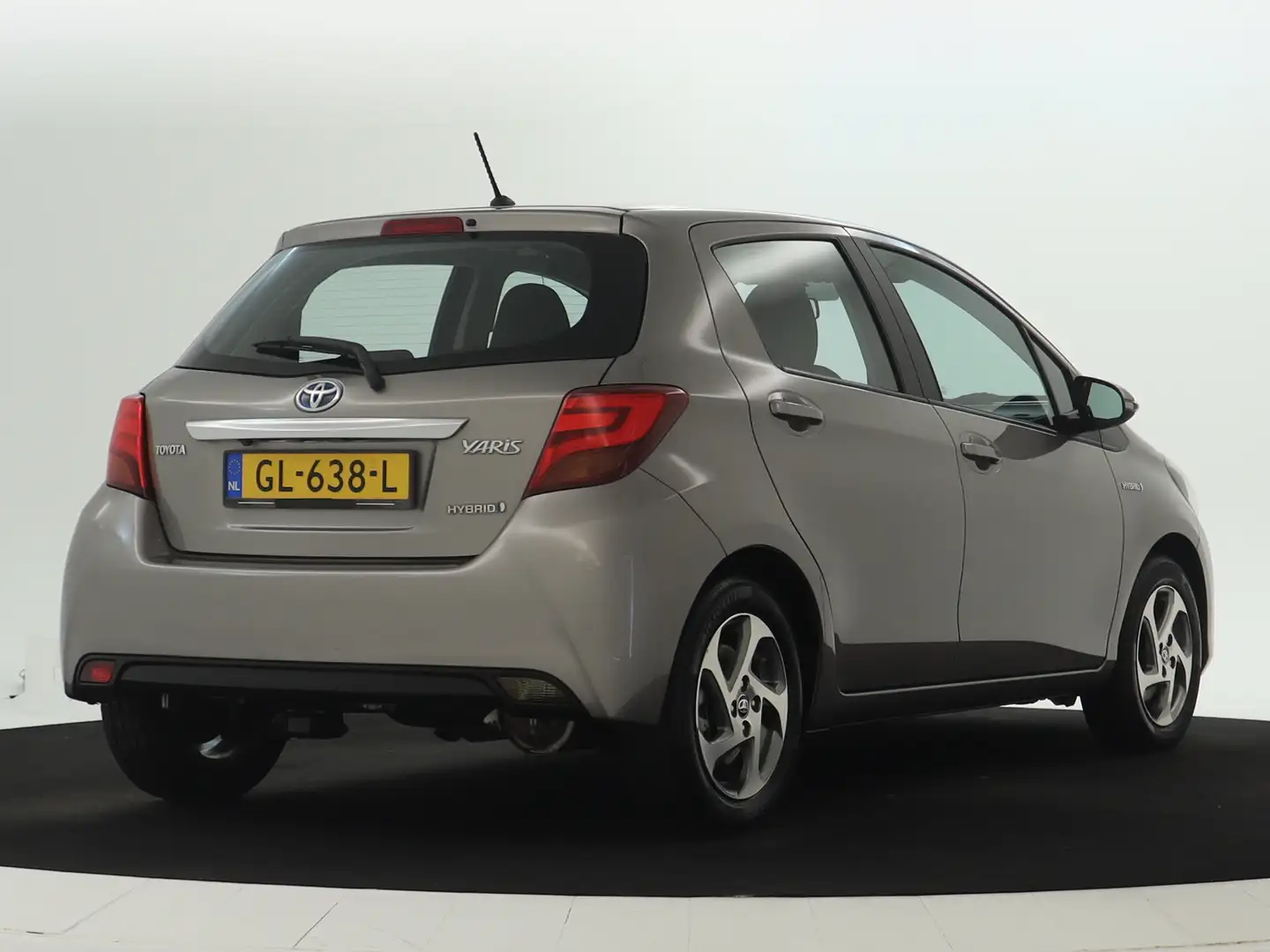 Toyota Yaris 1.5 Hybrid Lease Bruin - 2