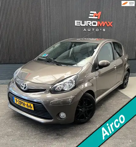 2013 Toyota Aygo in Brown for sale