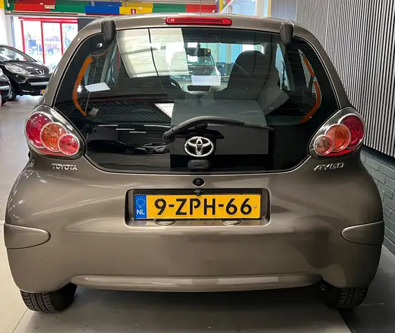 Toyota Aygo view 8