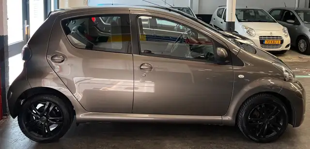 Toyota Aygo view 10
