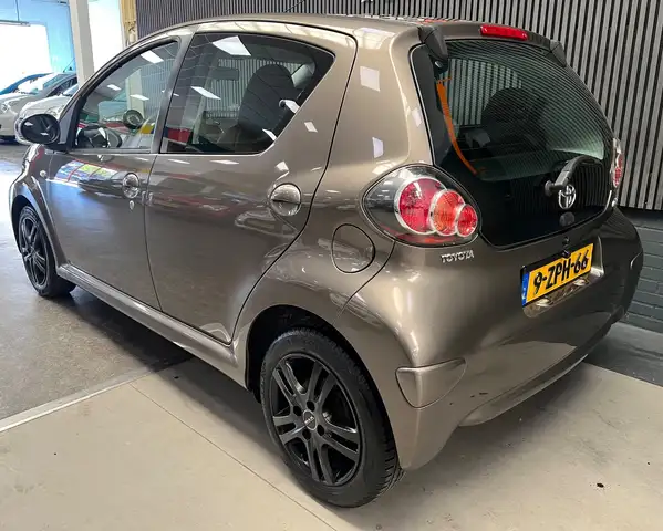 Toyota Aygo view 7