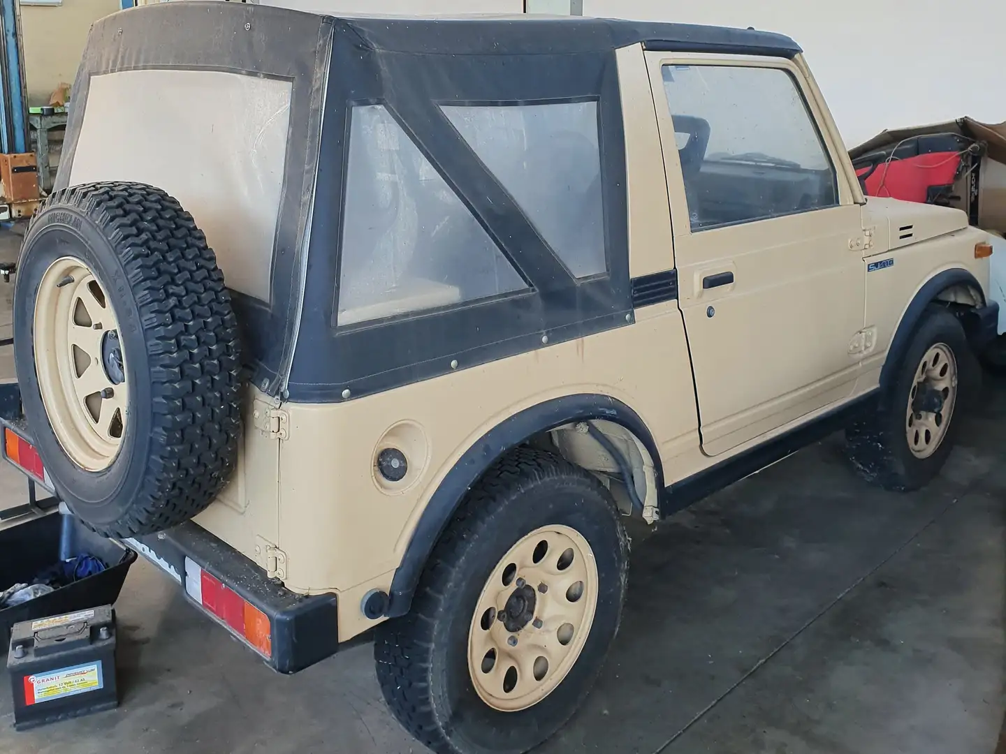 Suzuki SJ 410 SJ Cabrio 1.0 410 De Luxe Beige - 2