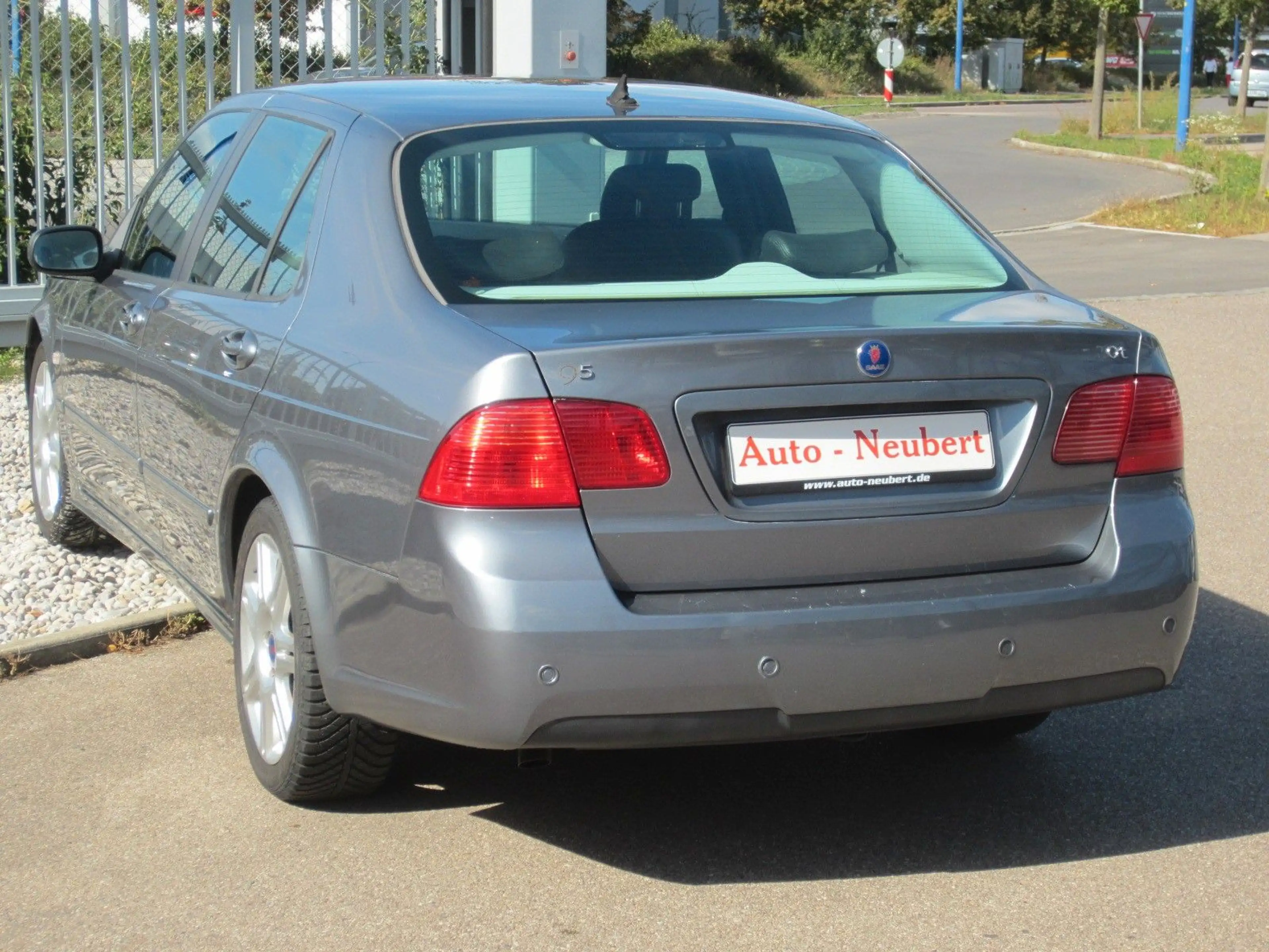 Saab 9-5 2.0t Vector — photo 4