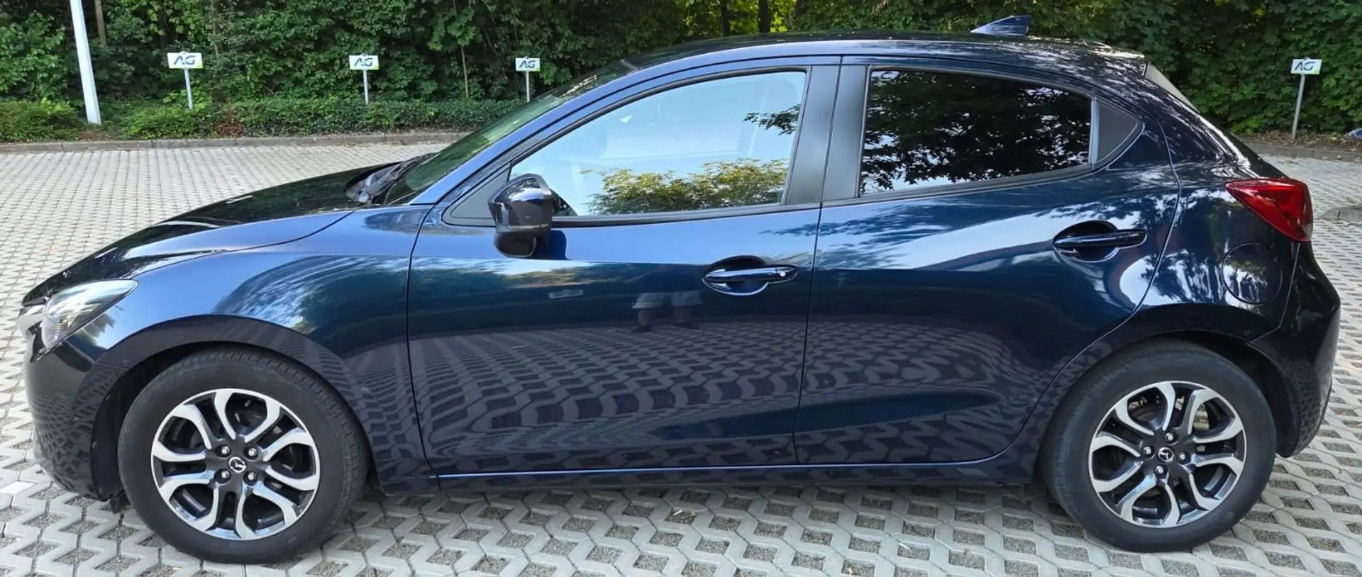 Mazda 2 1.5i Skycruise*GARANTIE 1AN*GPS*SIEGE CH*RADAR ARR Bleu - 2
