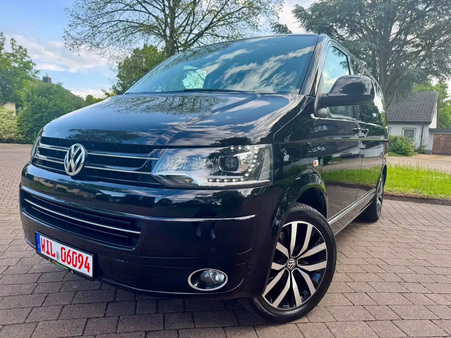 Volkswagen T5 Multivan *Highl*4M*TV*KAMERA*STHZG*MOTOR NEU* Nero - 1