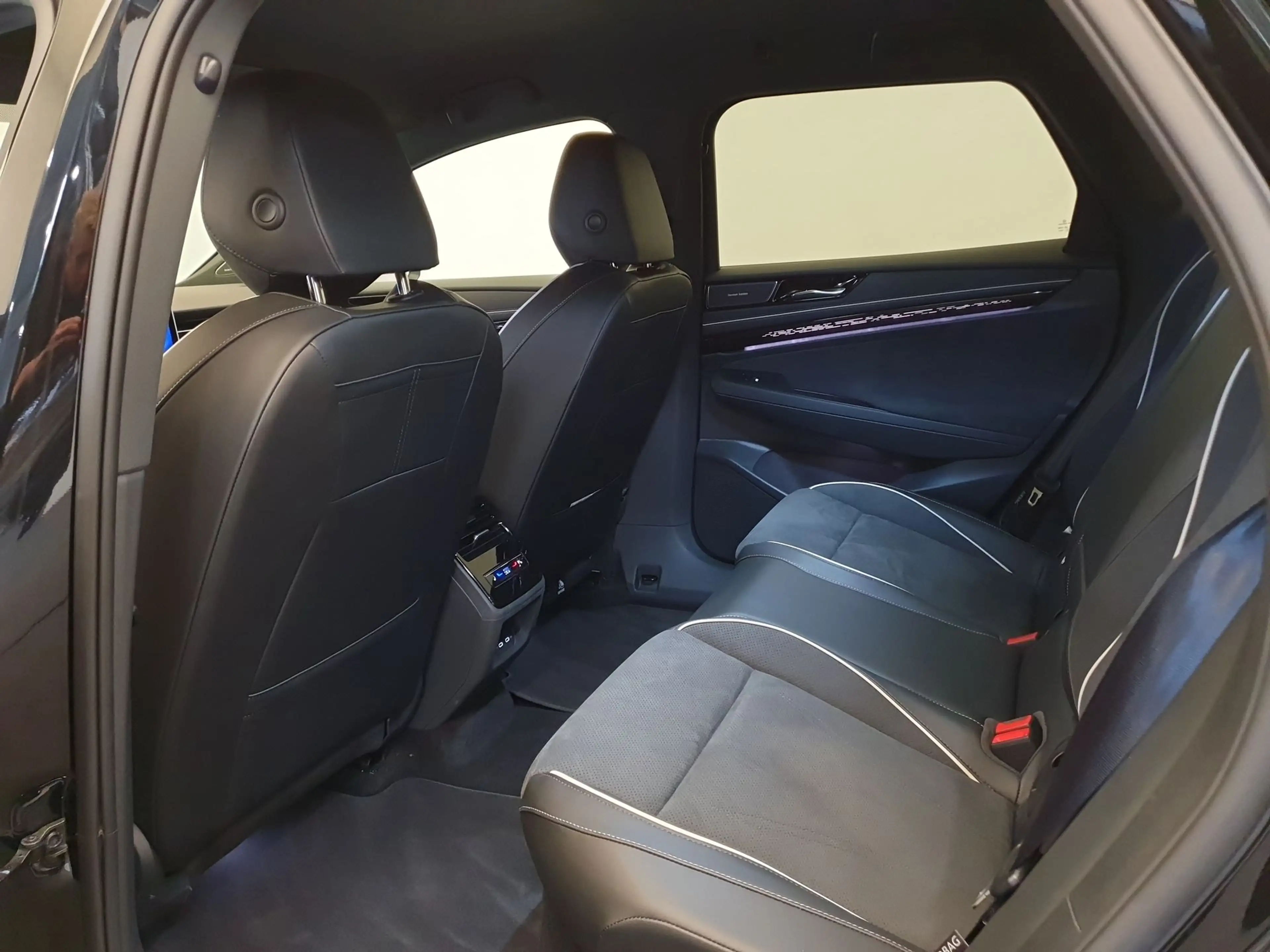 Volkswagen ID.7 Tourer Pro S 86 kWh 286pk Wegklapbare trekhaak, Ha — photo 26