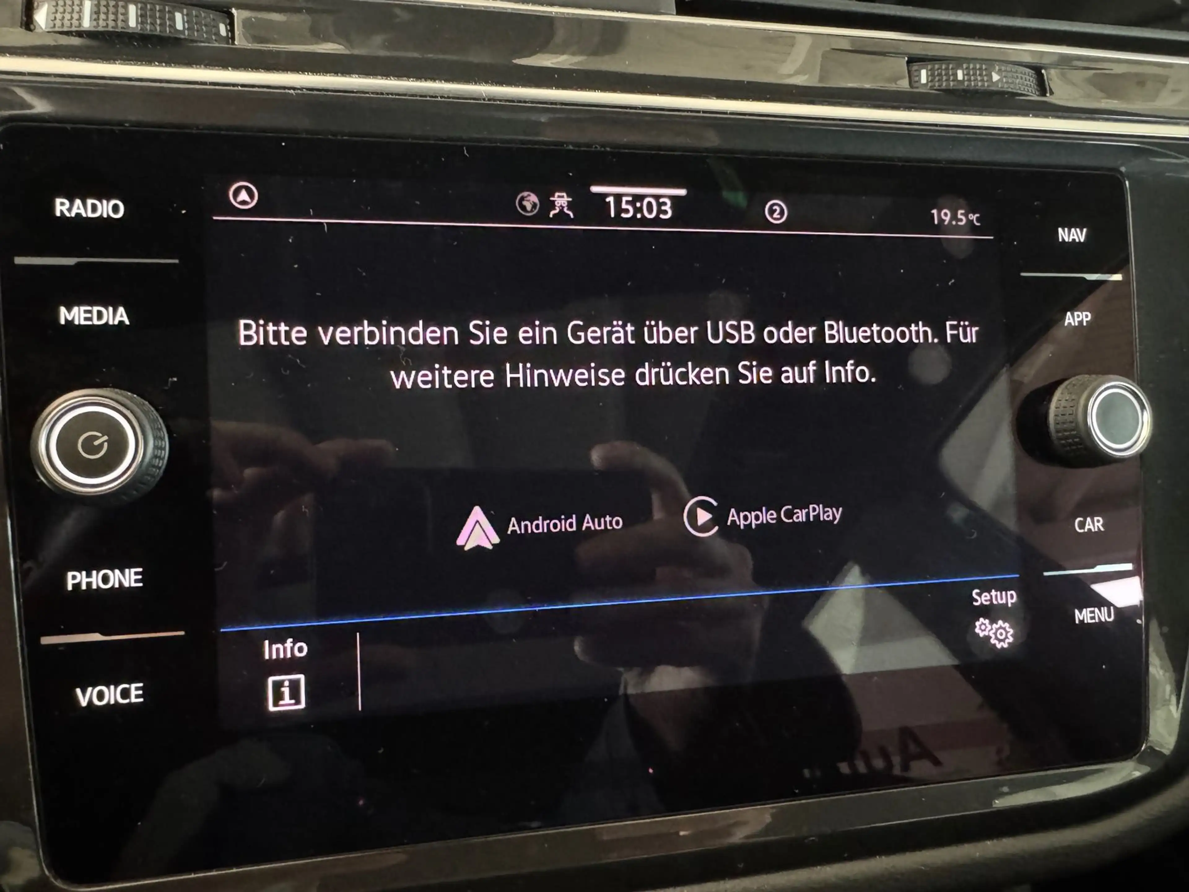 Volkswagen Tiguan R-Line 2.0 TDI DSG AHK LED Navi Kamera — photo 18