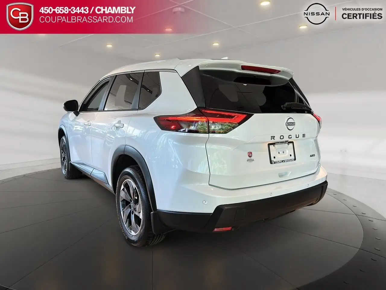 Nissan Rogue fotografie Nissan Rogue