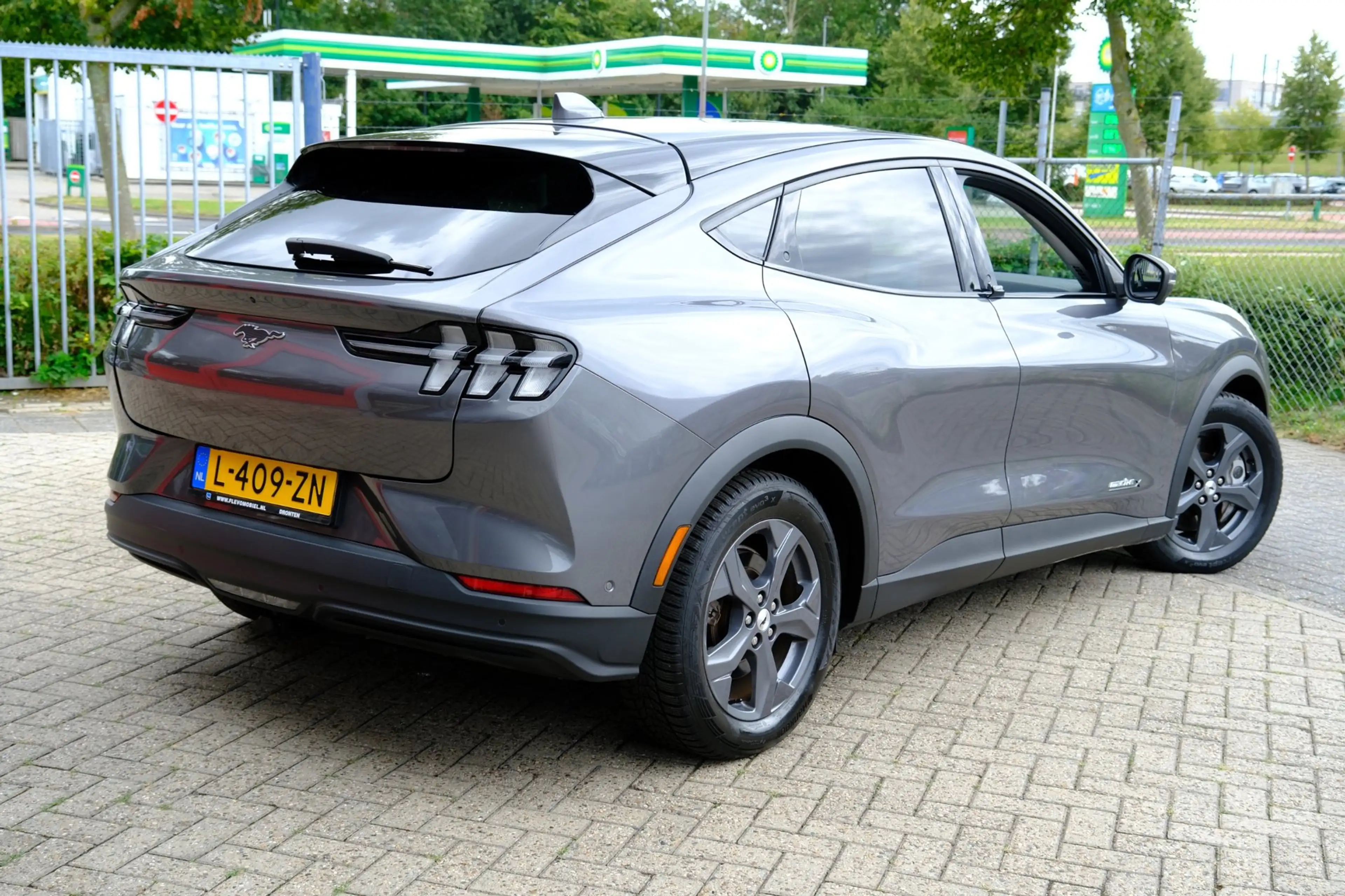 Ford Mustang Mach-E Extended RWD 98 kWh Aut. Leder|1e Eig|Cam|B&O|LMV| — photo 3