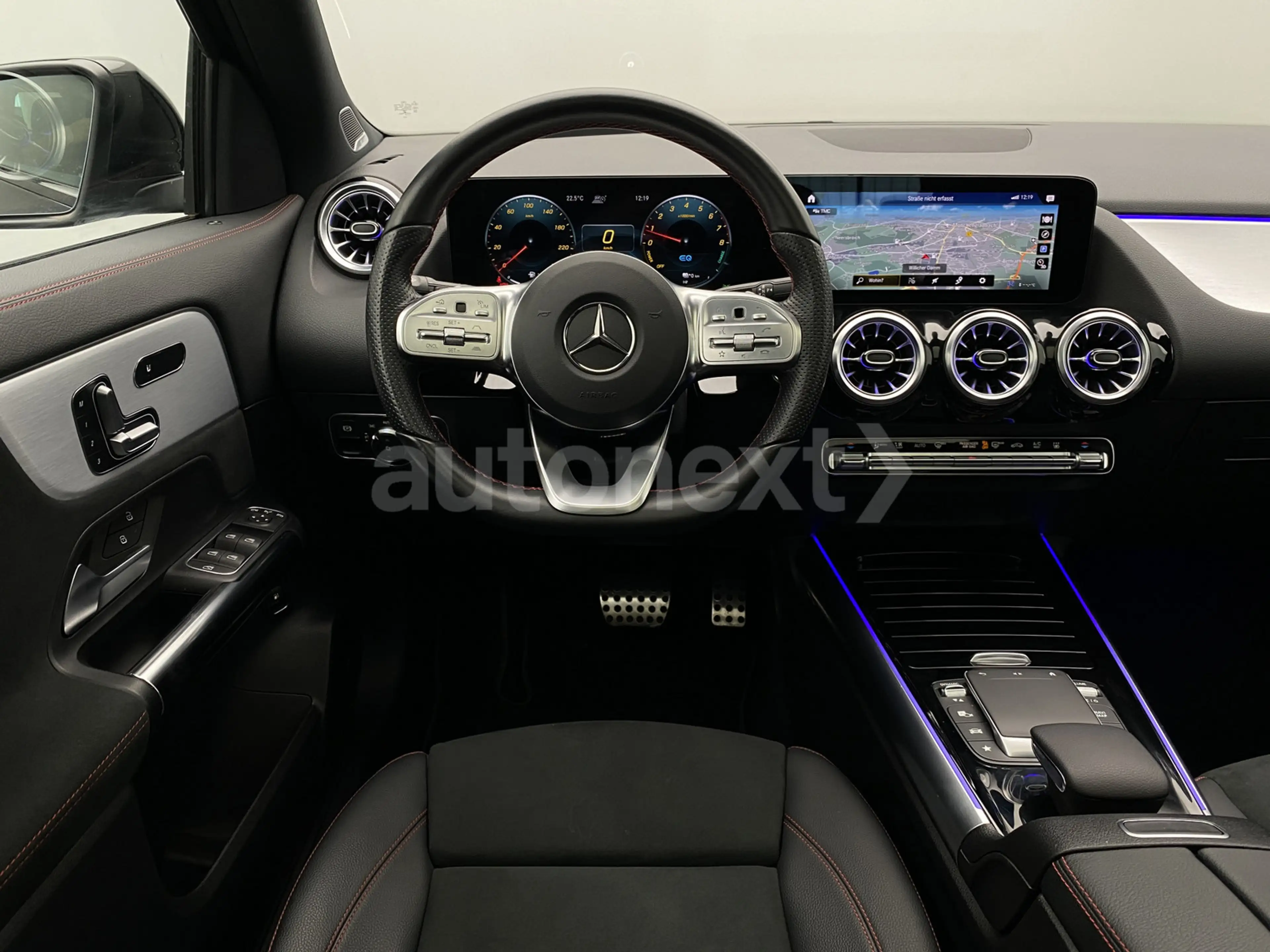 Mercedes-Benz GLA 250 e *2x AMG Line+Night* Pano+Head-Up (3713) — photo 2