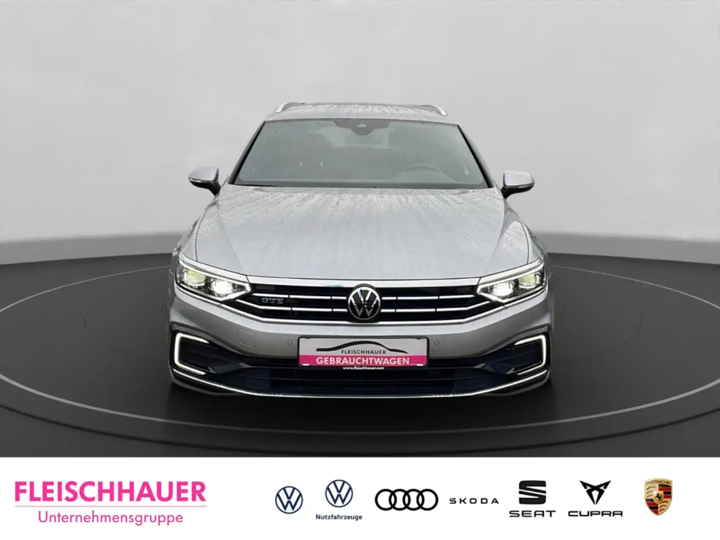 Volkswagen Passat Variant GTE AHK schwenk Business RFK VC DCC IQDrivePaket S Silber - 2
