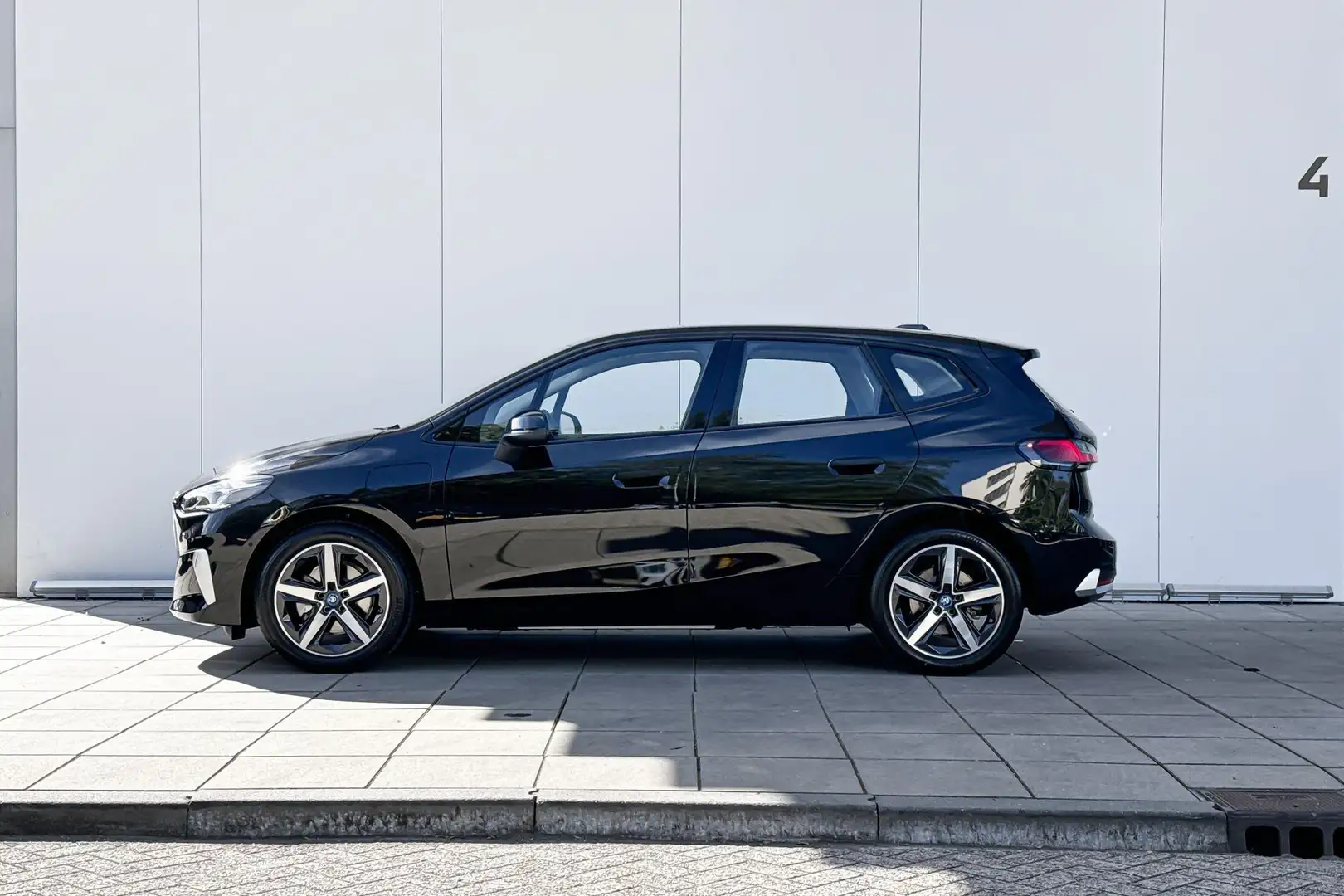 BMW 225 2 Serie Active Tourer 225e xDrive Negru - 2