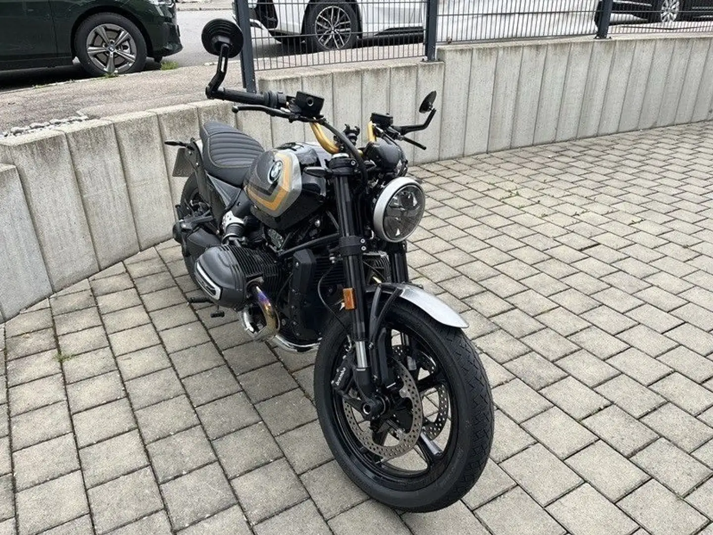 BMW R 12 Option 719 mit Werksgarantie bis 04/2028 Серебристый - 1