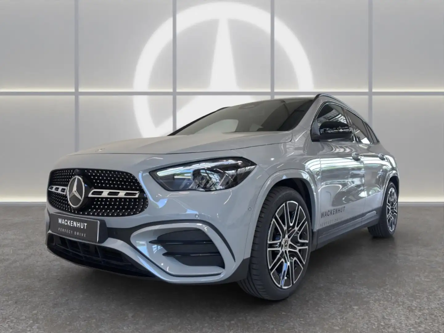 Mercedes-Benz GLA 220 d 4M AMG LINE ADVANCED PLUS AHK+RFK+DIST Grijs - 1