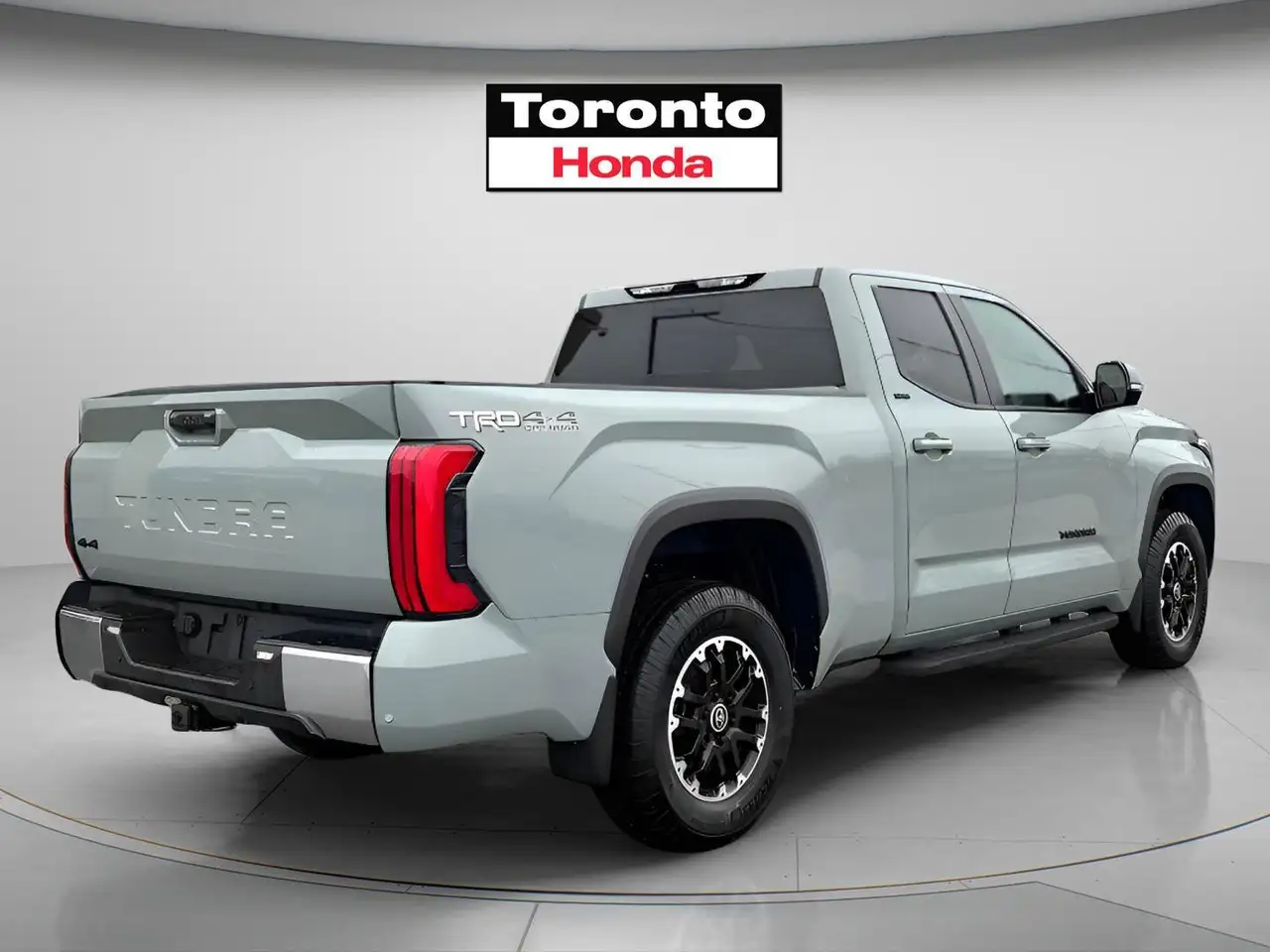 Toyota Tundra снимка Toyota Tundra