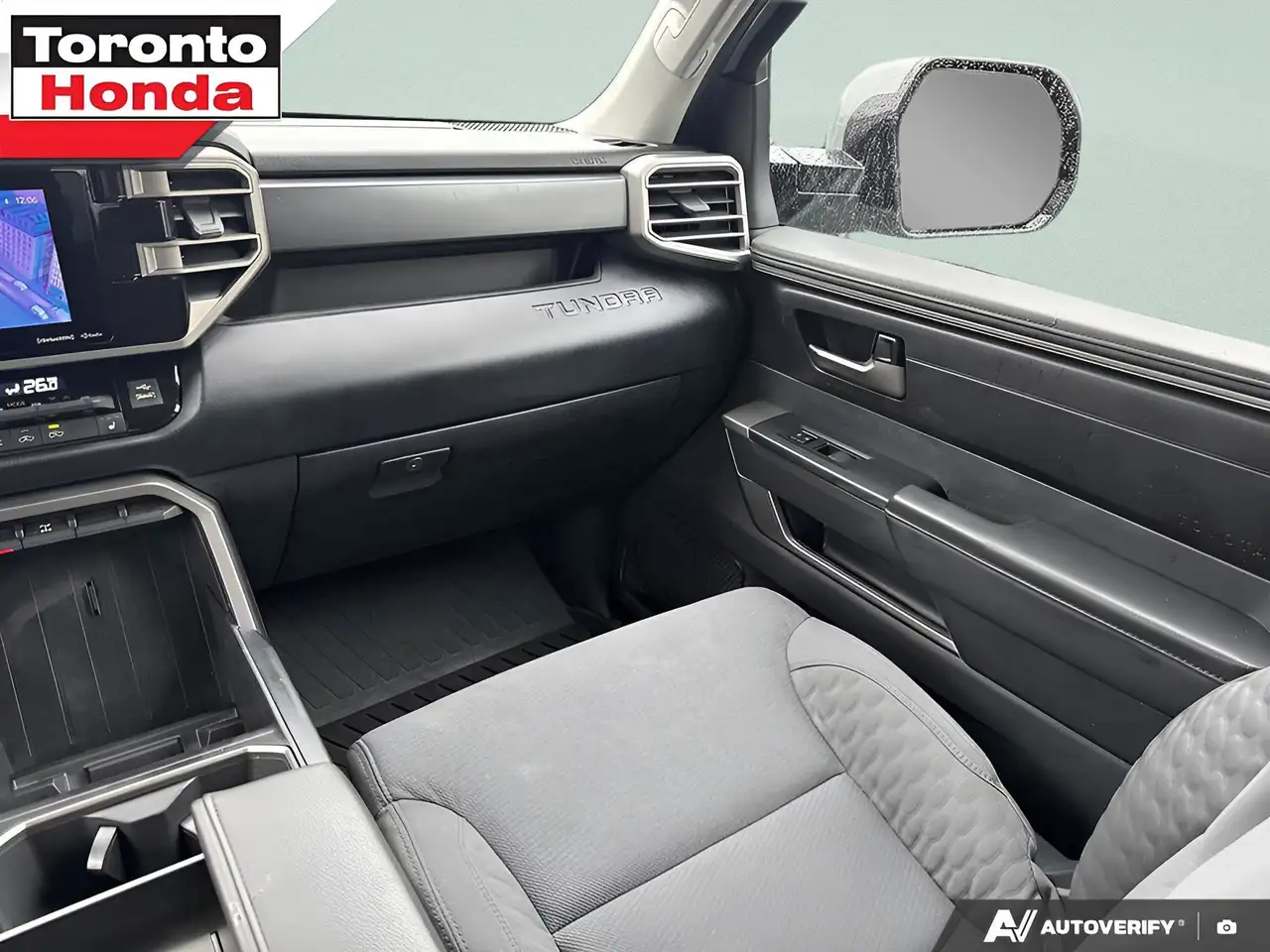 Toyota Tundra снимка Toyota Tundra