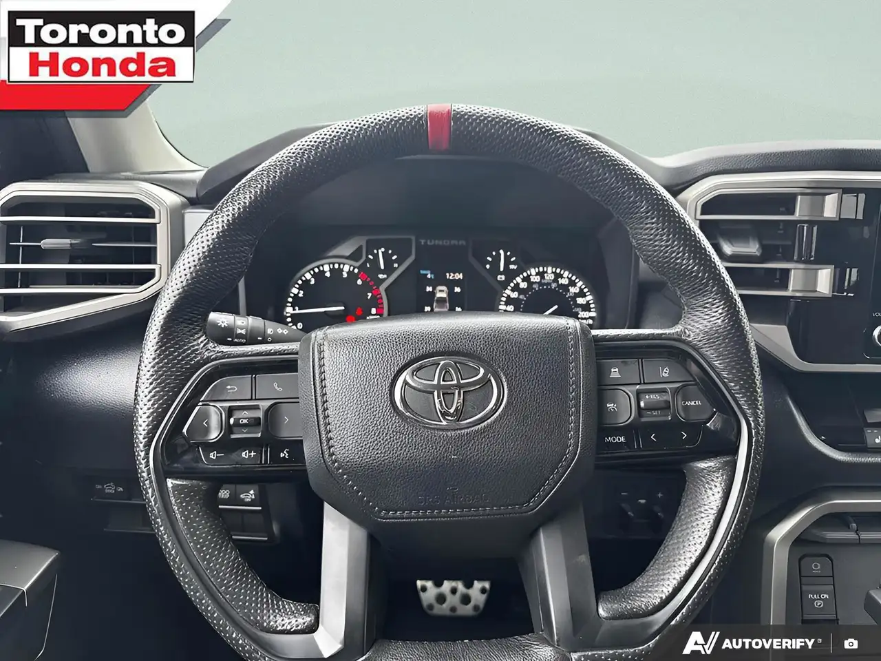 Toyota Tundra снимка Toyota Tundra