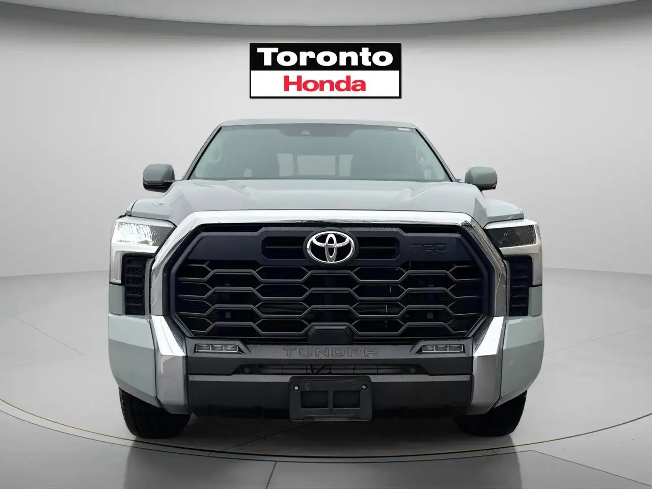 Toyota Tundra снимка Toyota Tundra