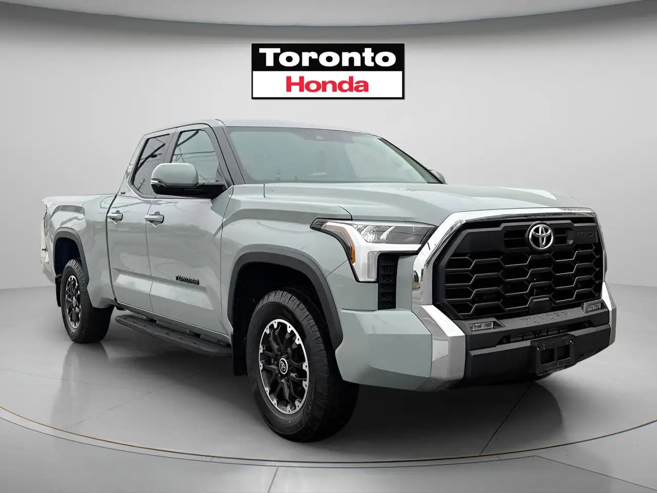Toyota Tundra снимка Toyota Tundra