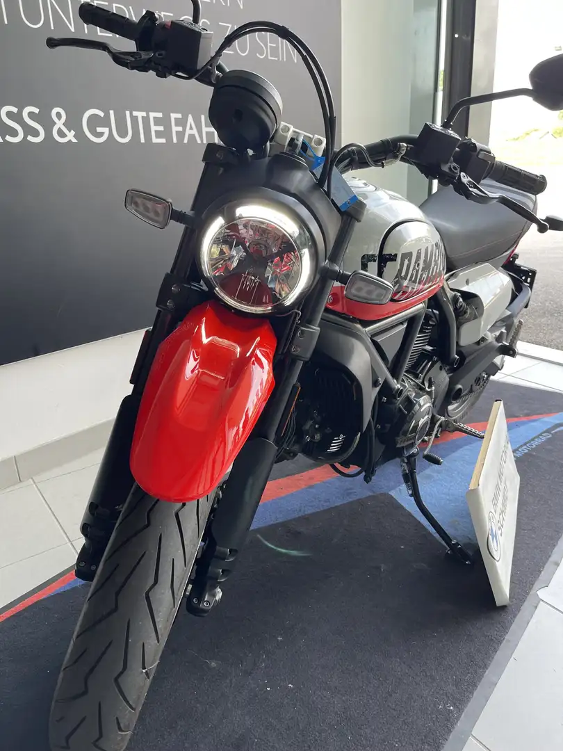 Ducati Scrambler Negru - 2