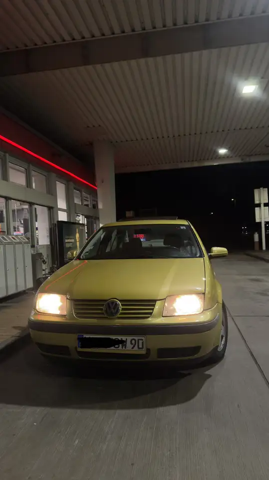 Volkswagen Bora 1.6 Automatik Highline, foto 1