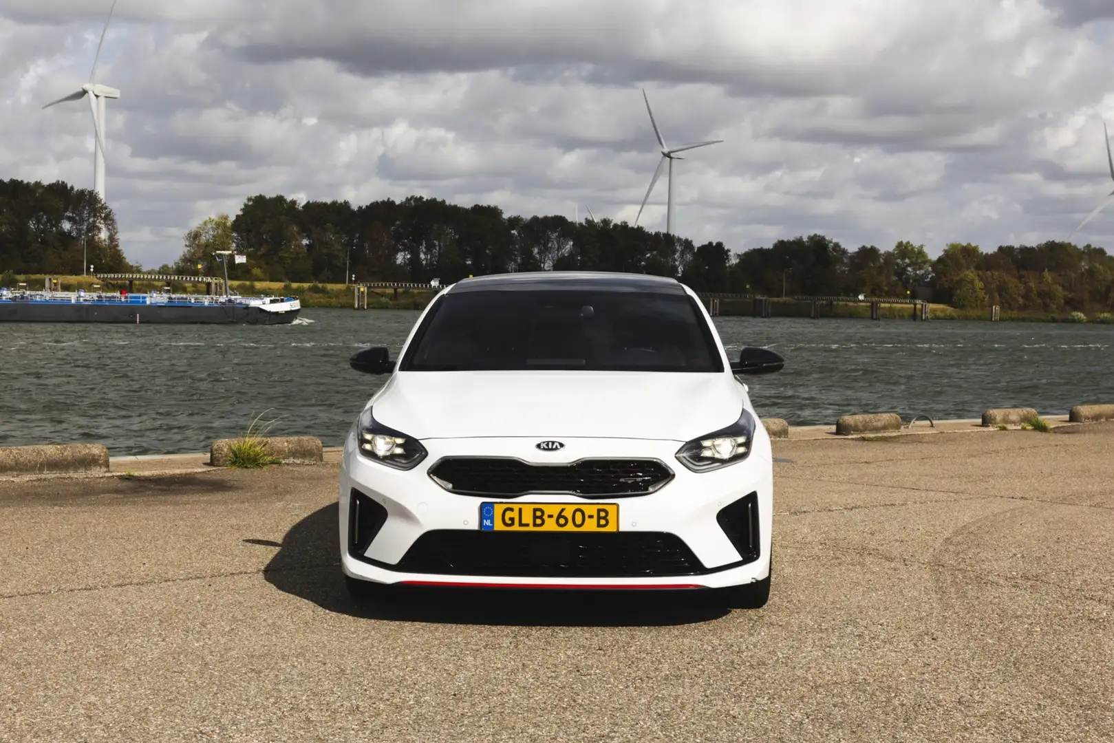 Kia ProCeed / pro_cee'd 1.6 T-GDI GT Weiß - 2