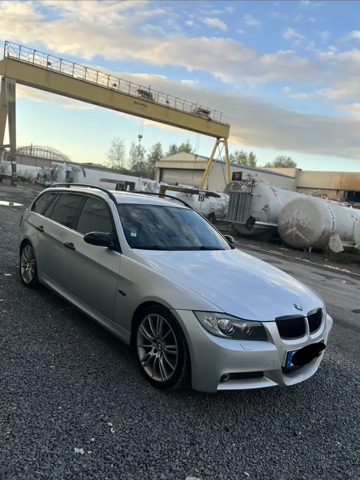 BMW 325