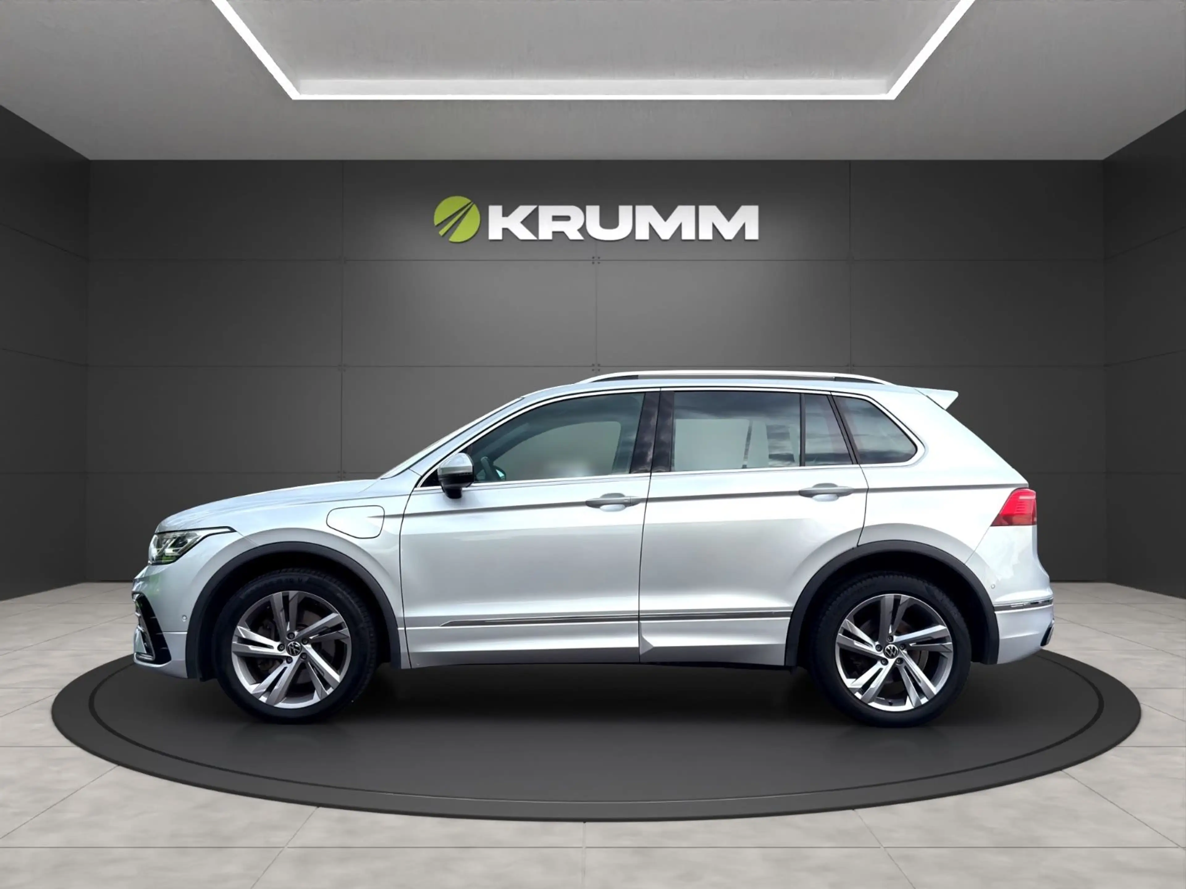Volkswagen Tiguan R-Line eHybrid IQ-Drive RFK AHK LED ACC — photo 3