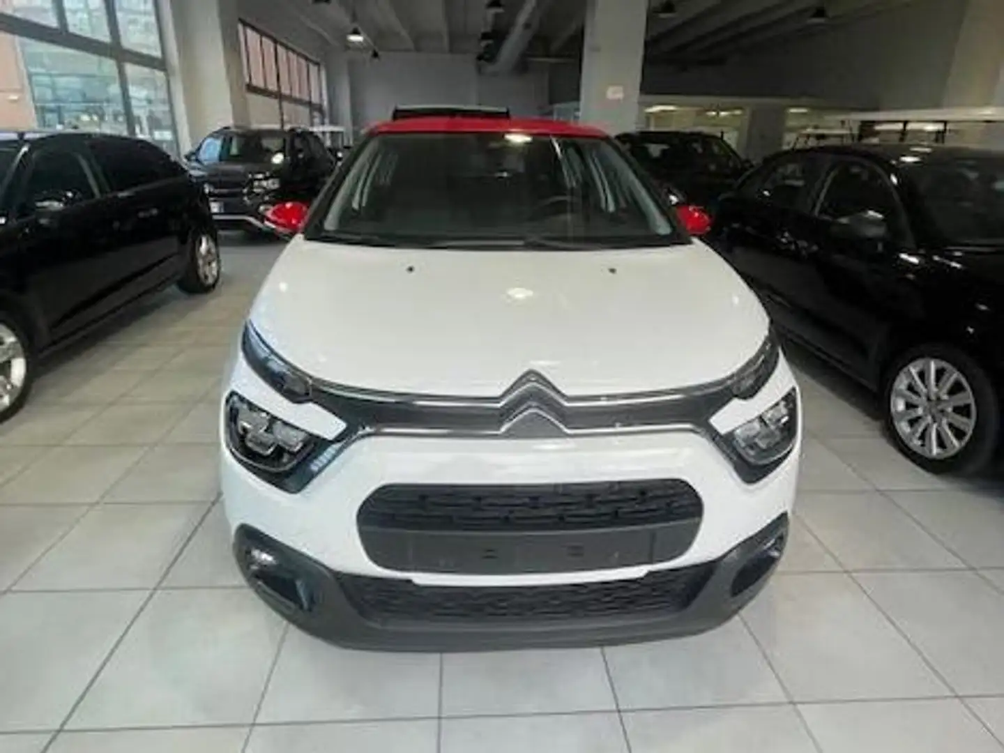 Citroen C3 1.2 puretech Shine s Weiß - 2