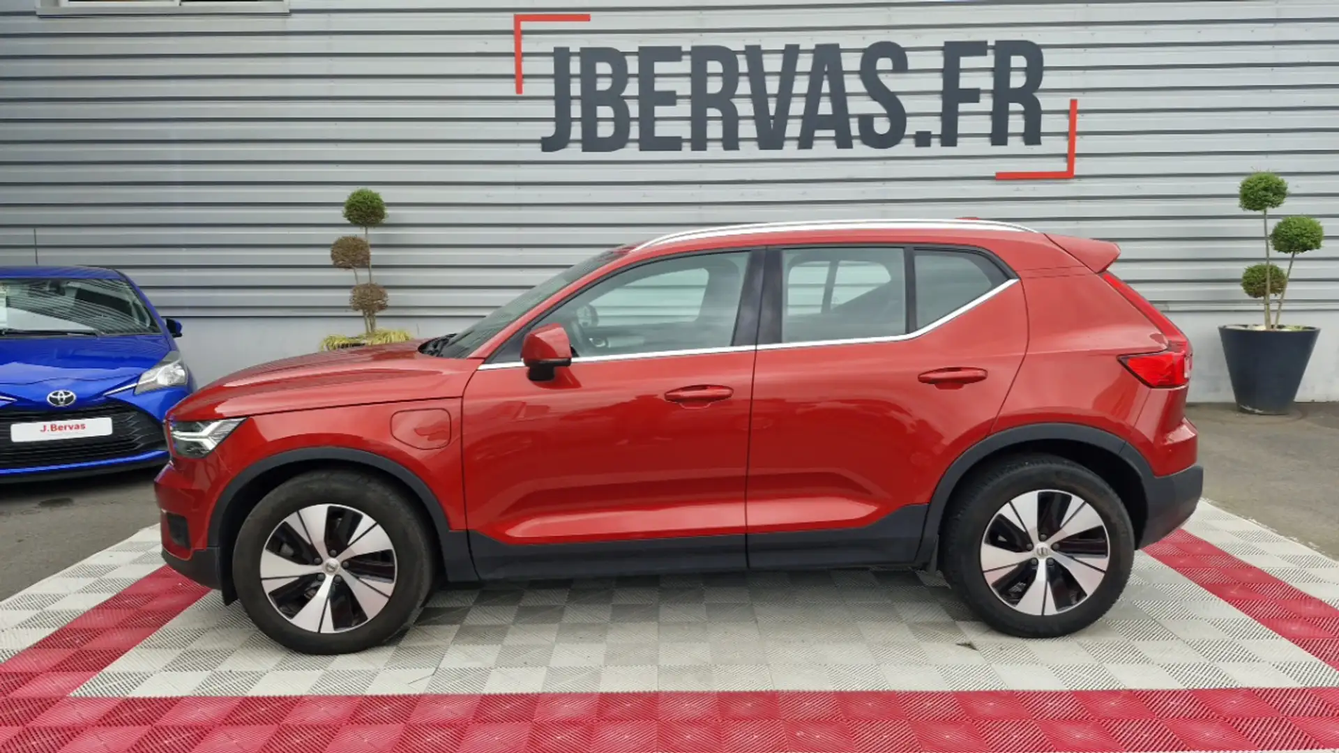 Volvo XC40 BUSINESS t5 recharge 180+82 ch dct7 Rouge - 1
