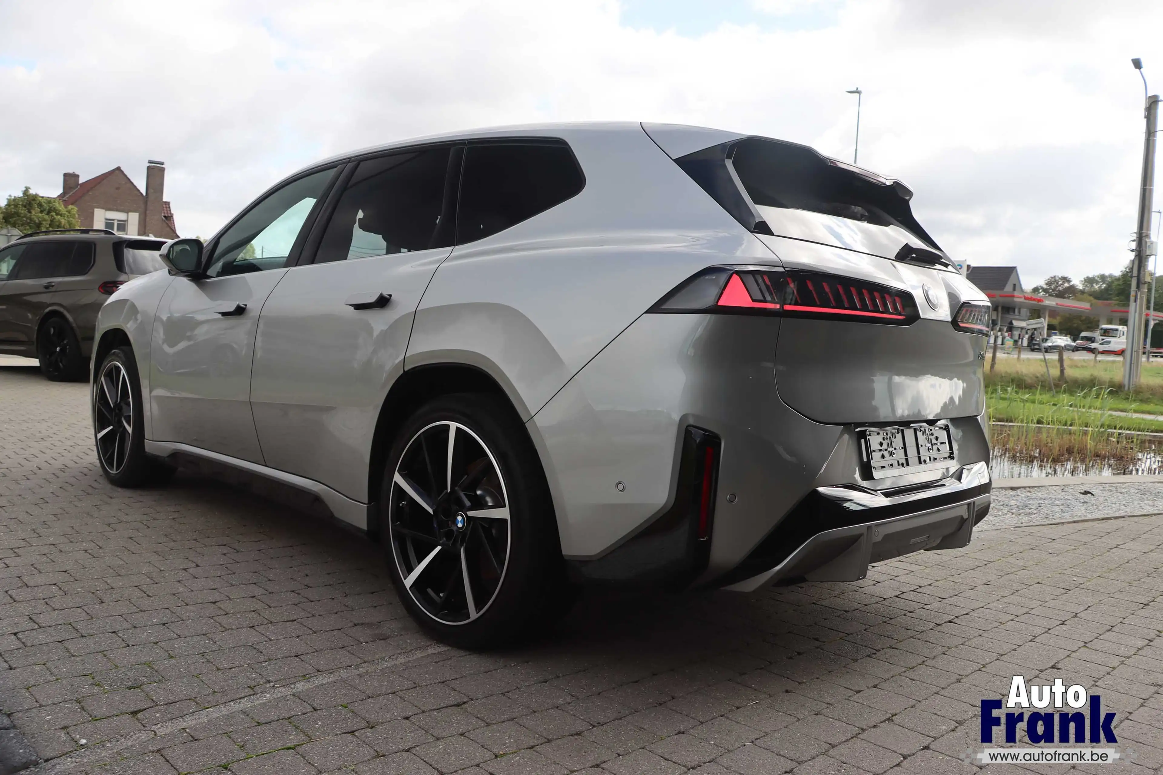 BMW iX3 50 / 4X4 / M-SPORT / TREKHK / 3D HUD / 360CAM / MEMORY / H&K — photo 5