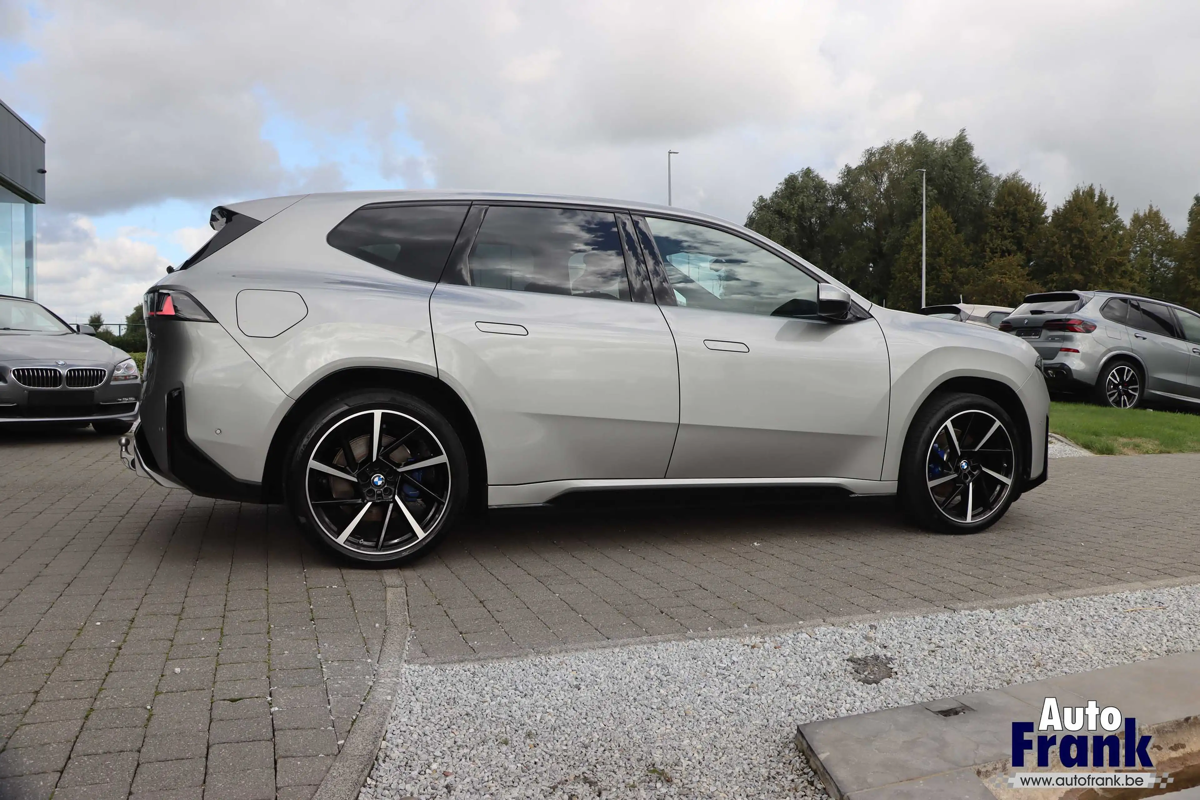 BMW iX3 50 / 4X4 / M-SPORT / TREKHK / 3D HUD / 360CAM / MEMORY / H&K — photo 8