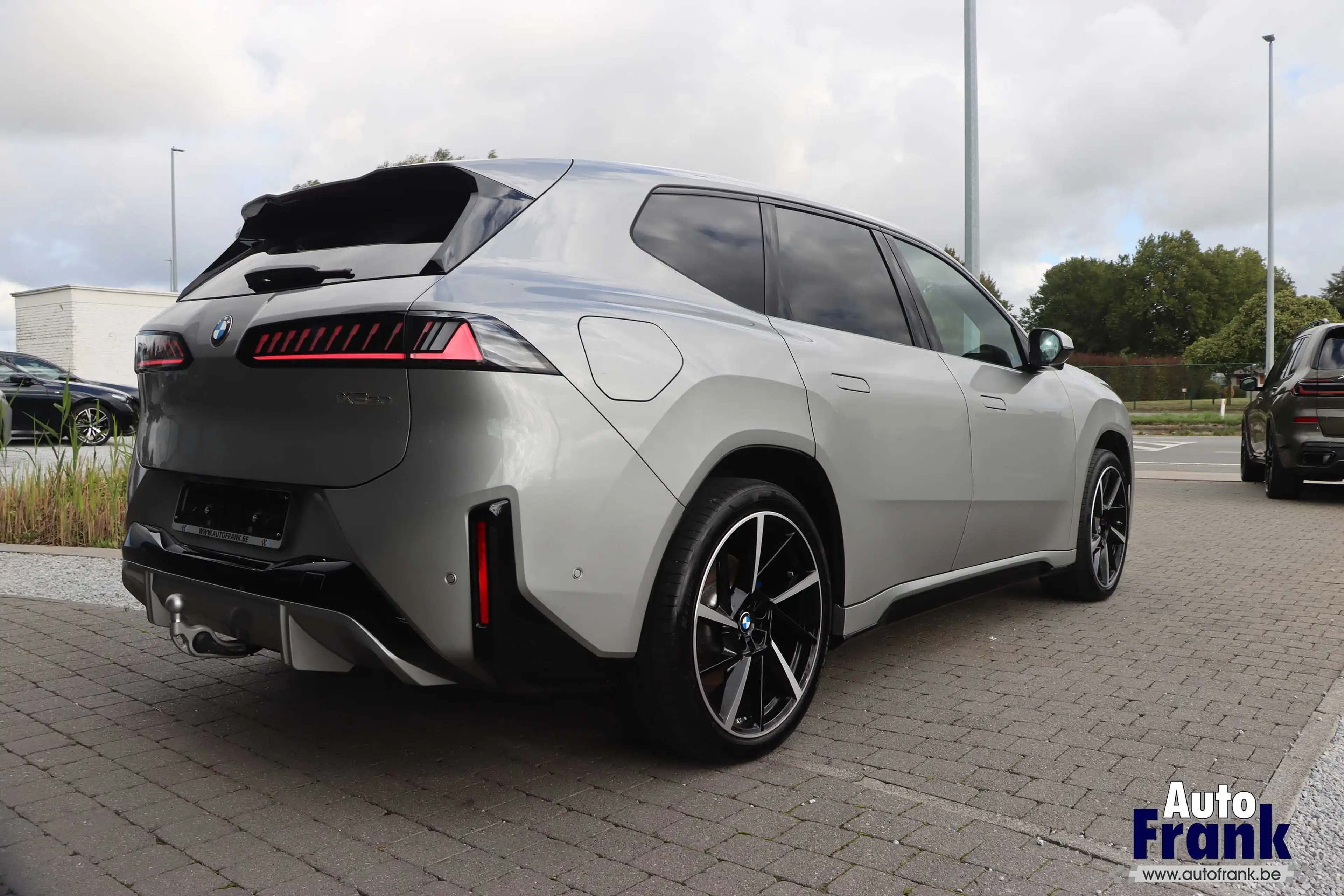 BMW iX3 50 / 4X4 / M-SPORT / TREKHK / 3D HUD / 360CAM / MEMORY / H&K — photo 7