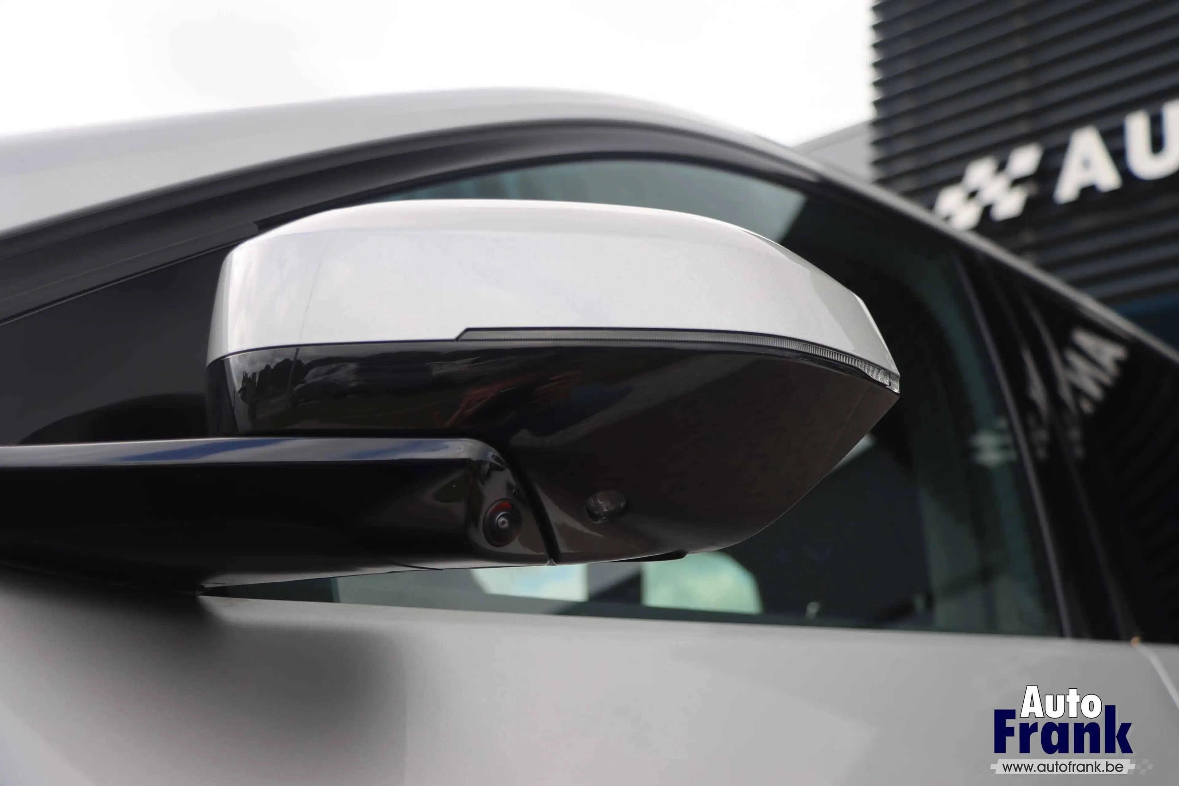 BMW iX3 50 / 4X4 / M-SPORT / TREKHK / 3D HUD / 360CAM / MEMORY / H&K — photo 11