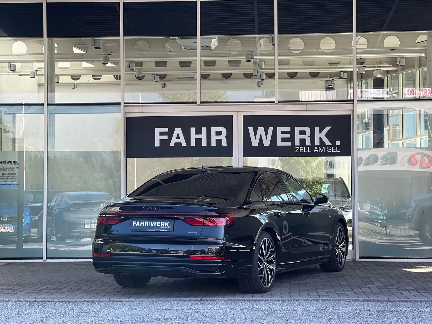 Audi A8 60 TFSI e PHEV quattro *Verfügbarkeit auf Anfrage* Schwarz - 2