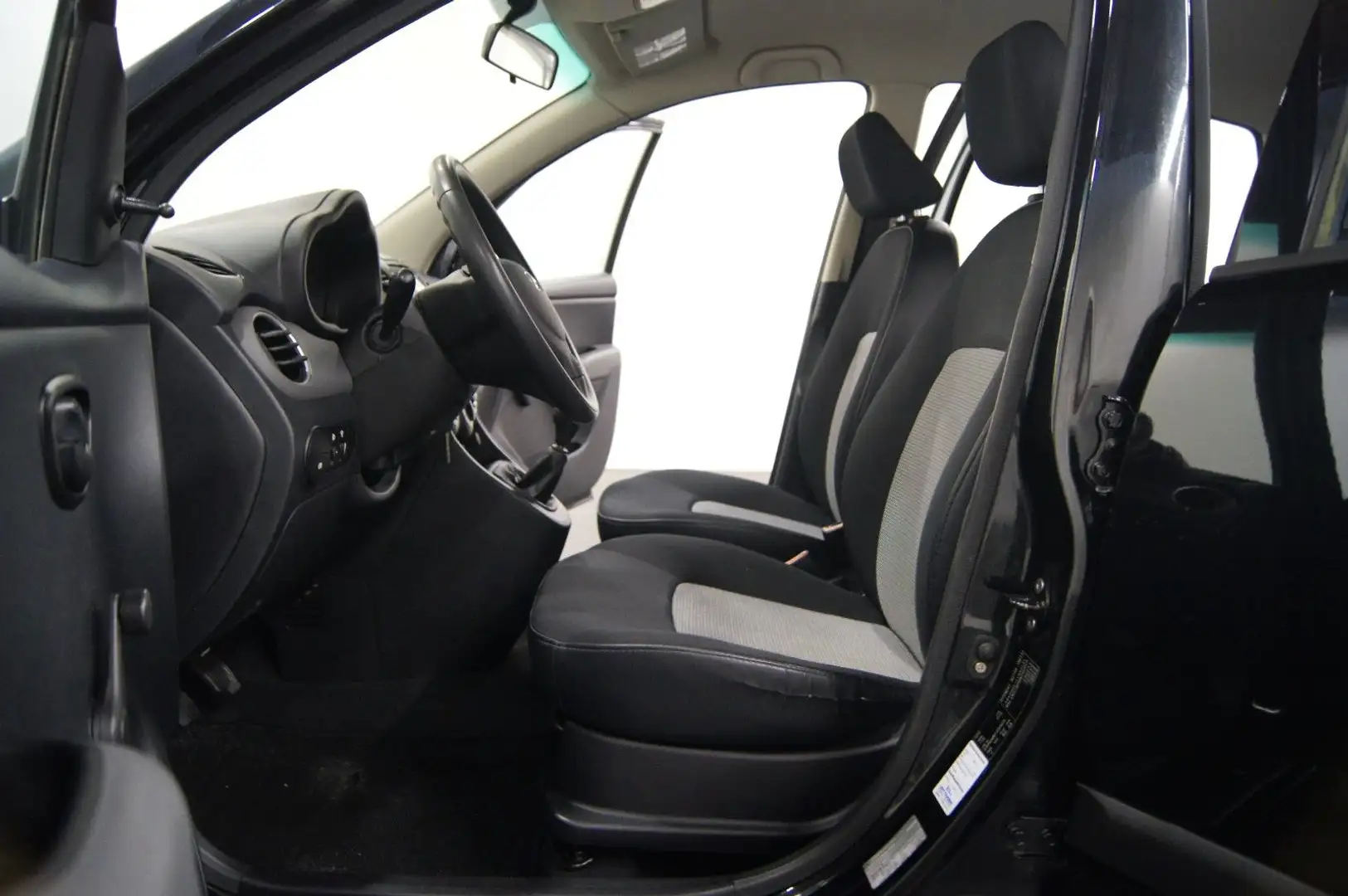 Hyundai i10 Edition+| *Ideales Anfängerfahrzeug* Schwarz - 2