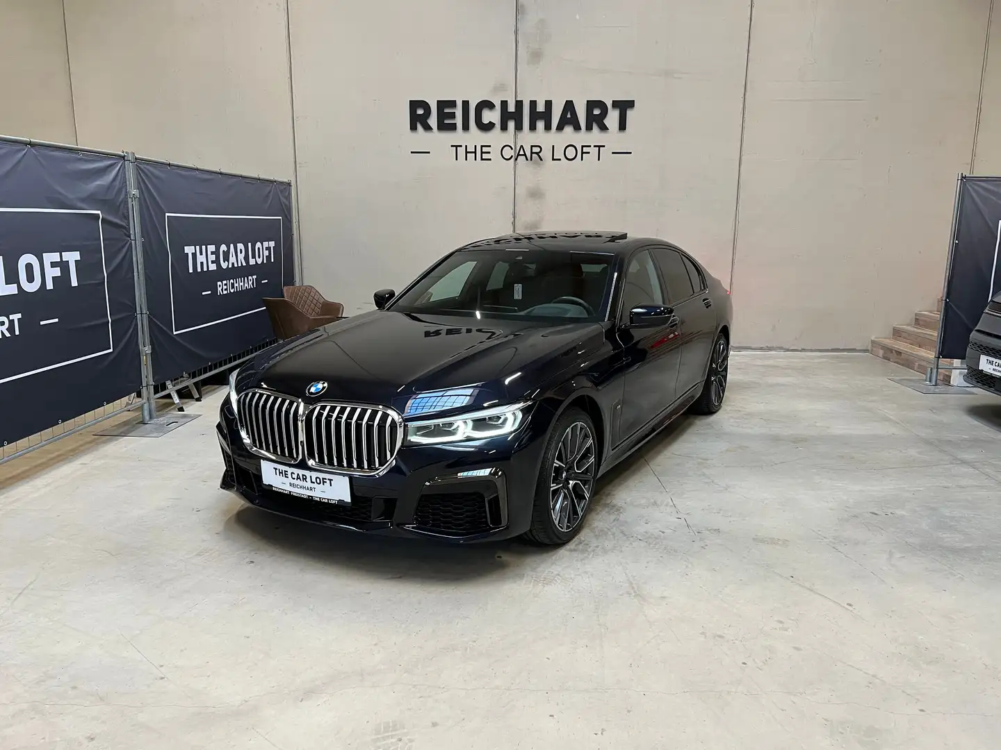 BMW 730 d xDrive Limousine M-SPORT Schwarz - 1