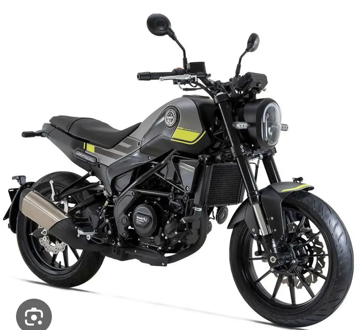 Benelli Leoncino 250 Gris - 1