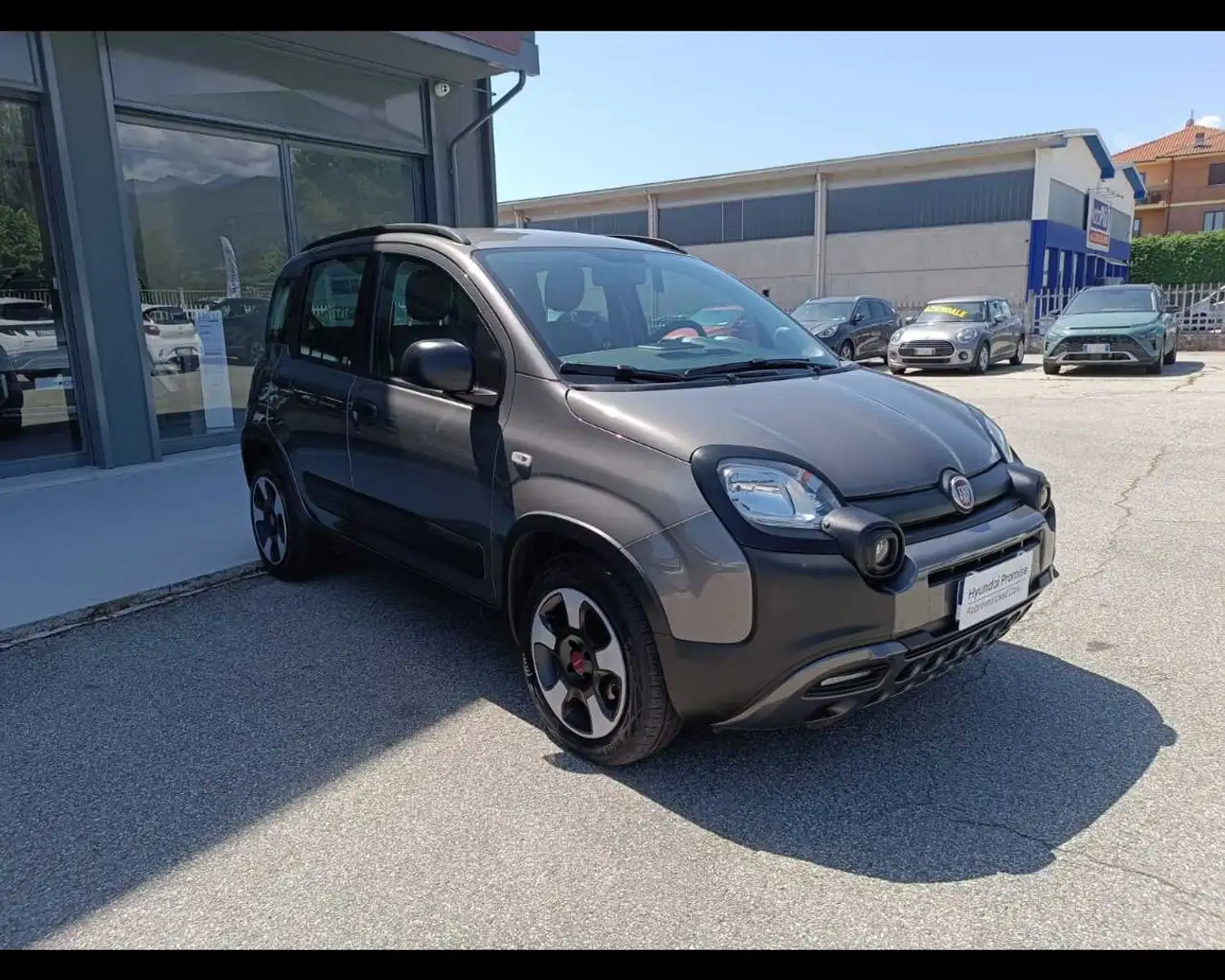 Fiat New Panda City Cross 1.0 FireFly Hybrid - 1