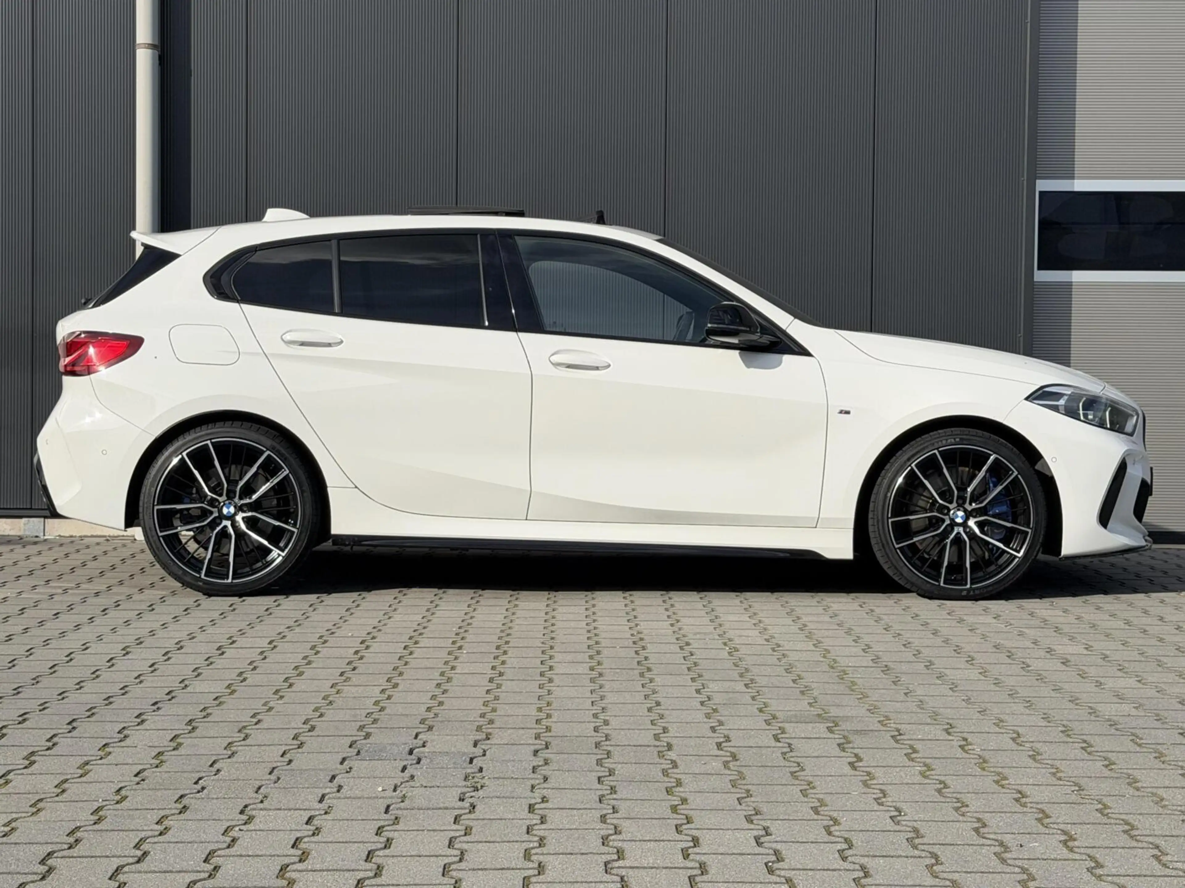 BMW 135 1-serie M135i xDrive|H/K|Led|pano|carplay|kuiptsto — photo 8