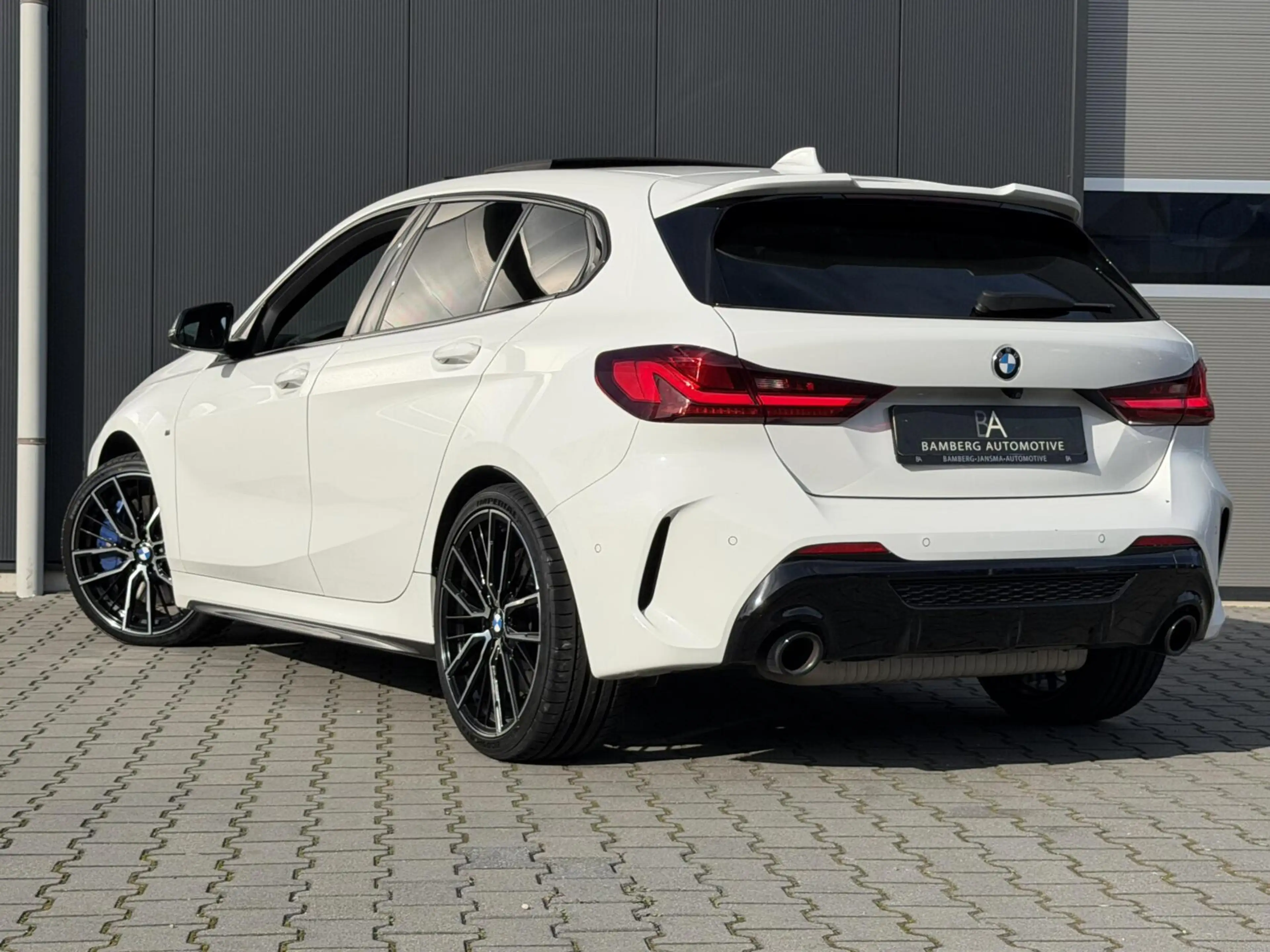 BMW 135 1-serie M135i xDrive|H/K|Led|pano|carplay|kuiptsto — photo 9