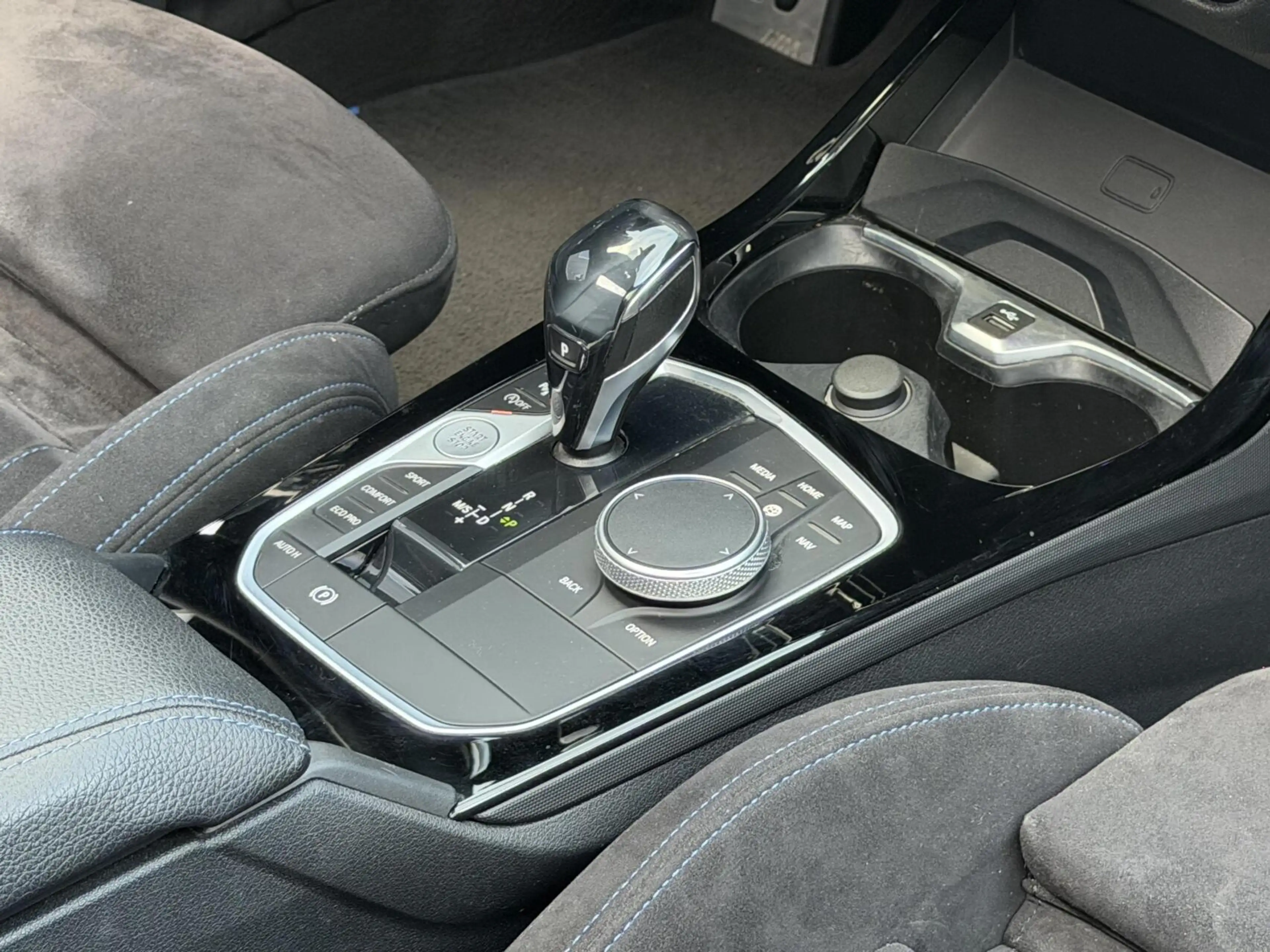 BMW 135 1-serie M135i xDrive|H/K|Led|pano|carplay|kuiptsto — photo 20