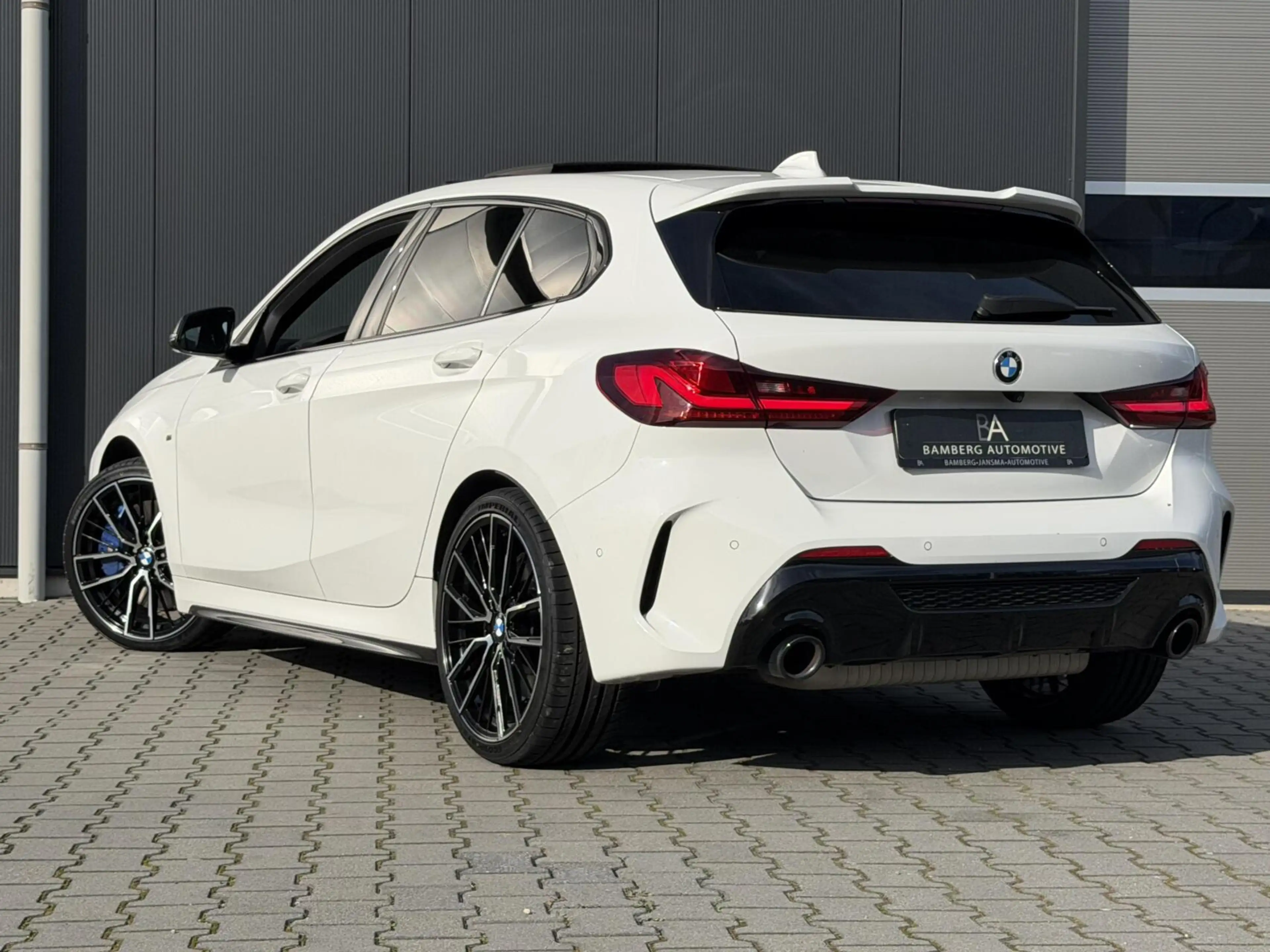 BMW 135 1-serie M135i xDrive|H/K|Led|pano|carplay|kuiptsto — photo 10