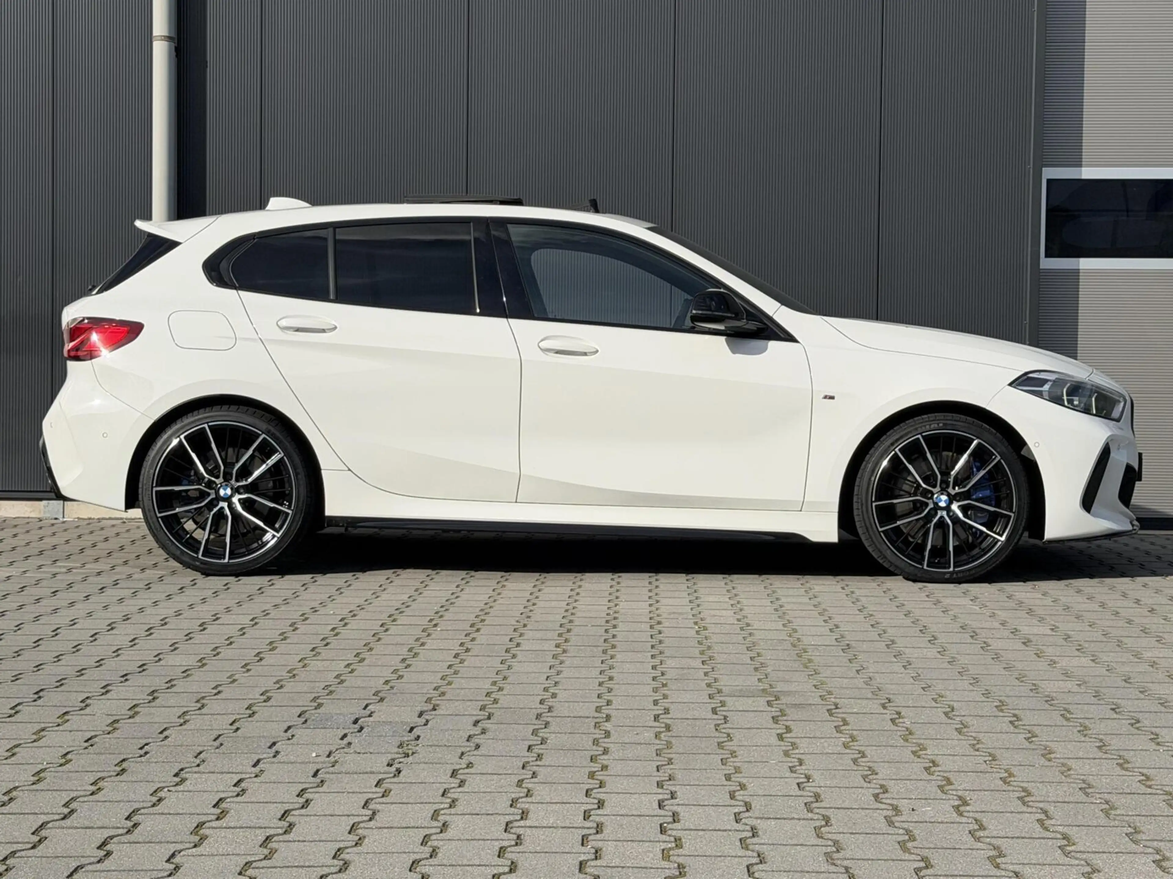 BMW 135 1-serie M135i xDrive|H/K|Led|pano|carplay|kuiptsto — photo 5