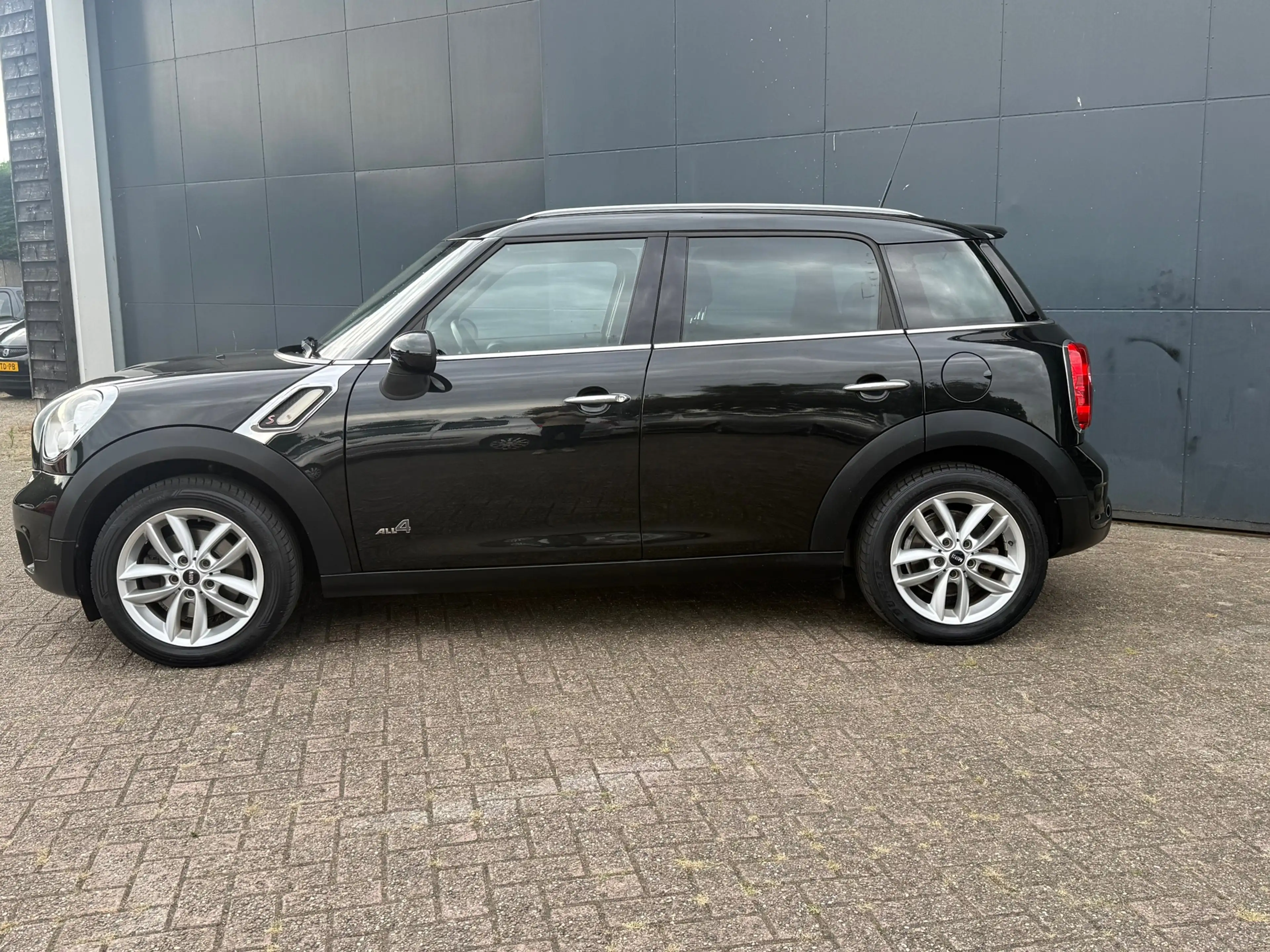 MINI Cooper S Countryman 1.6 ALL4 Chili — photo 6