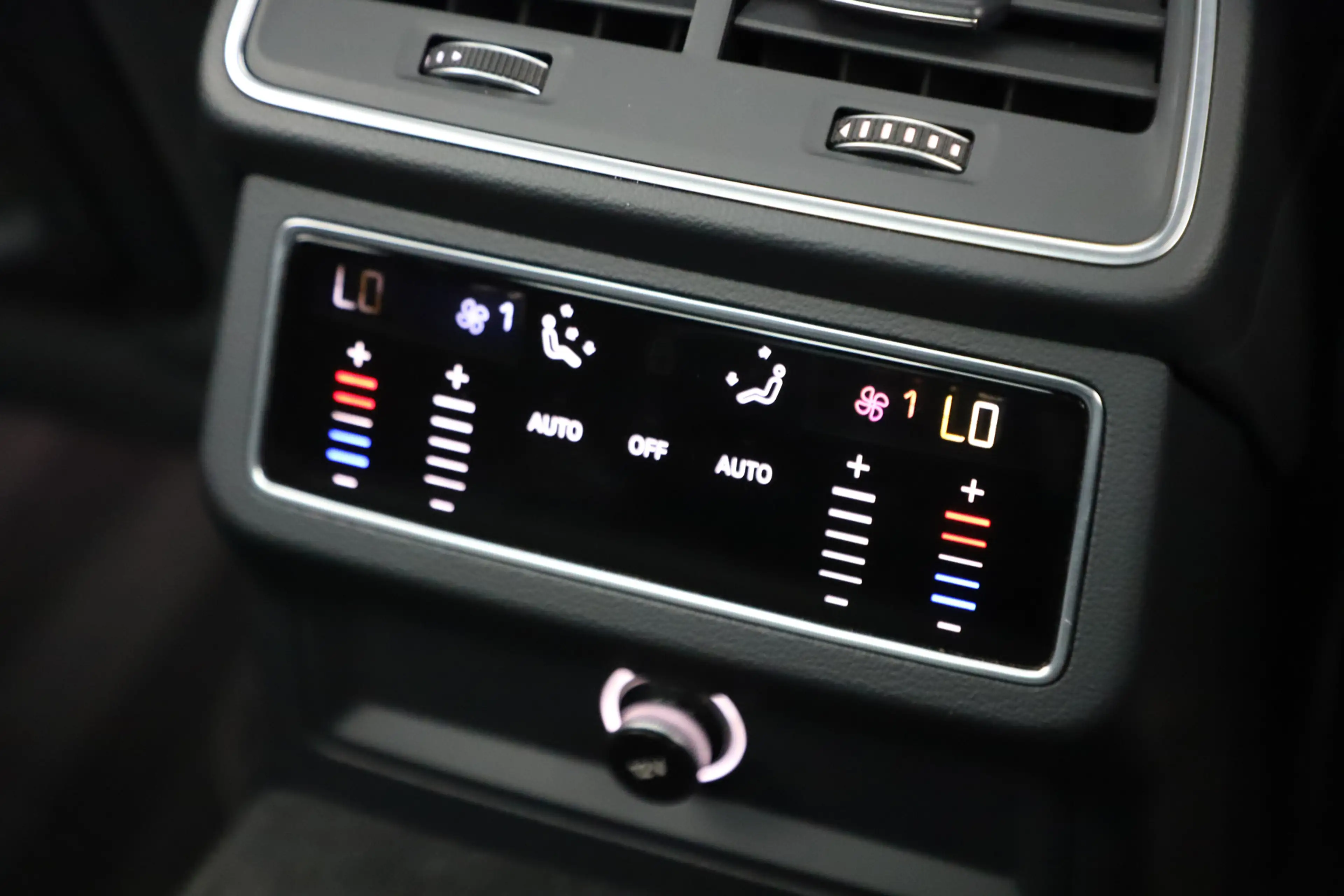 Audi A6 Limousine 55 TFSI e quattro Competition | 367PK | — photo 28