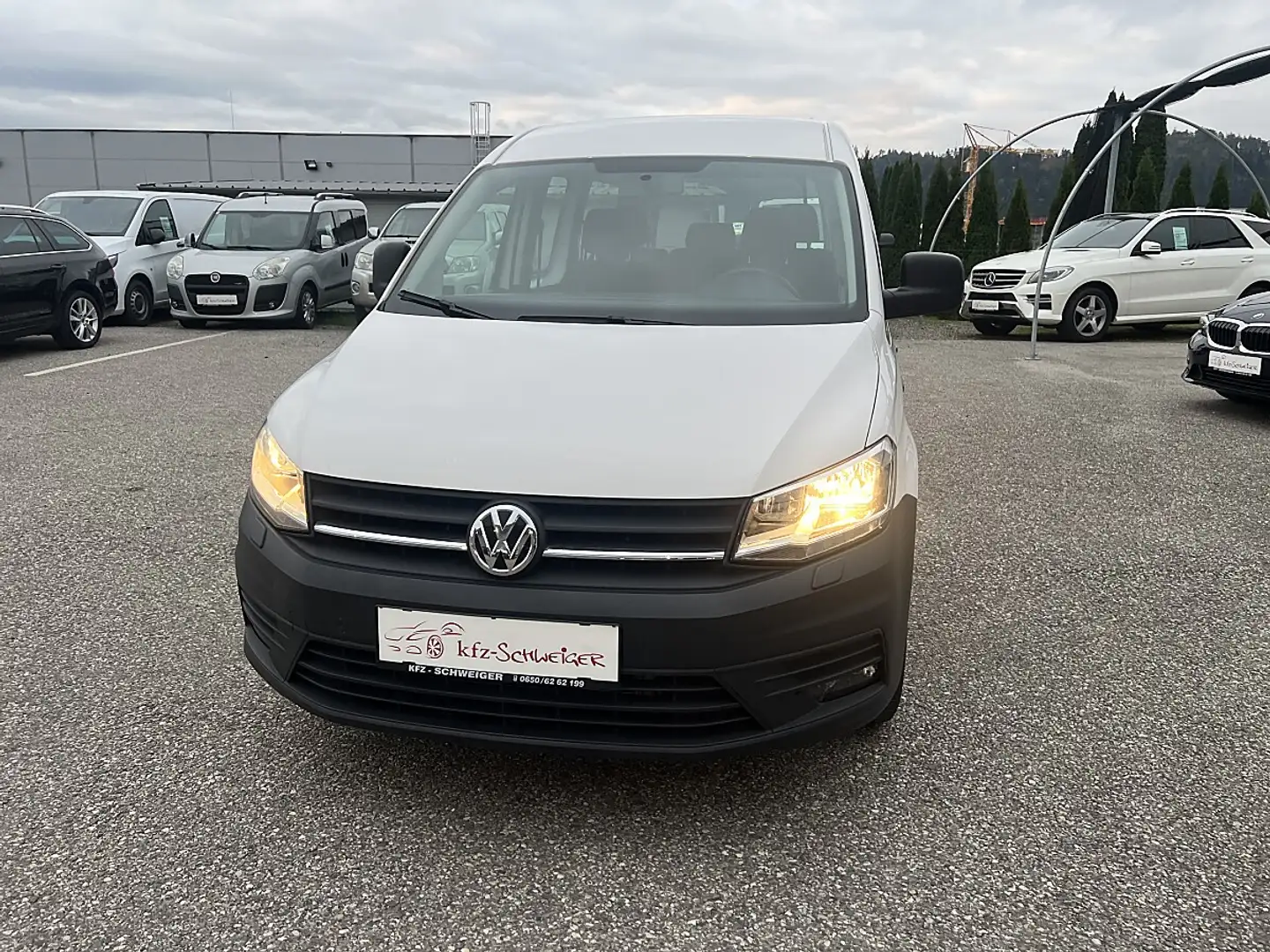 Volkswagen Caddy Kombi Maxi 2,0 TDI Weiß - 2