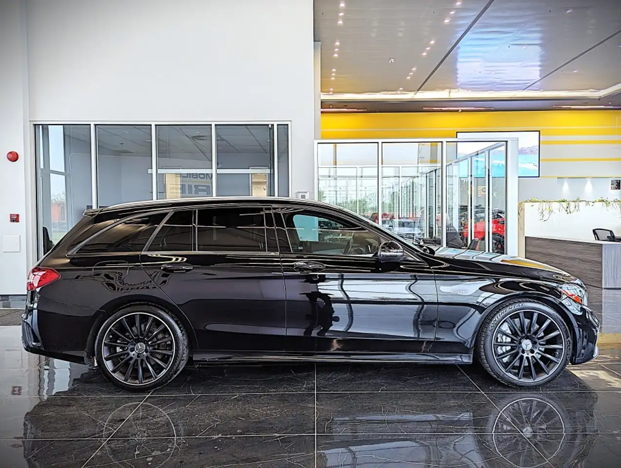 Mercedes-Benz C-Class photo Mercedes-Benz C-Class