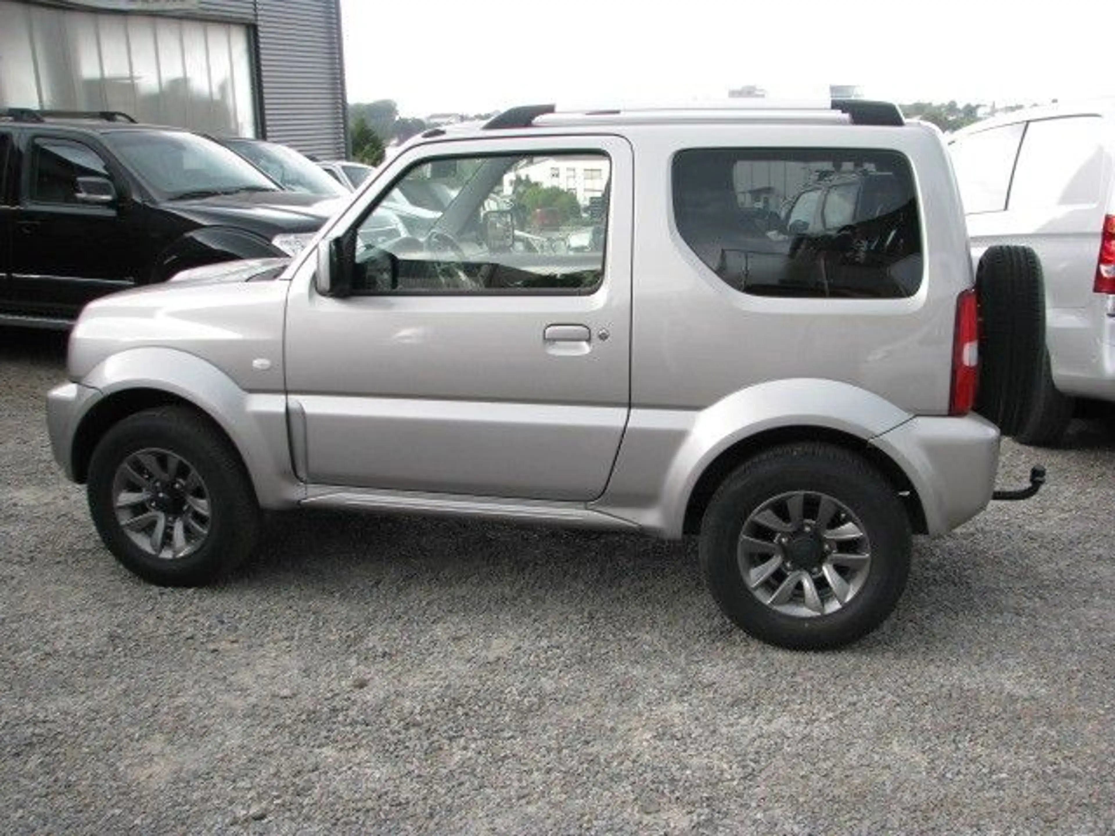 Suzuki Jimny 1.3 4WD Style — photo 4